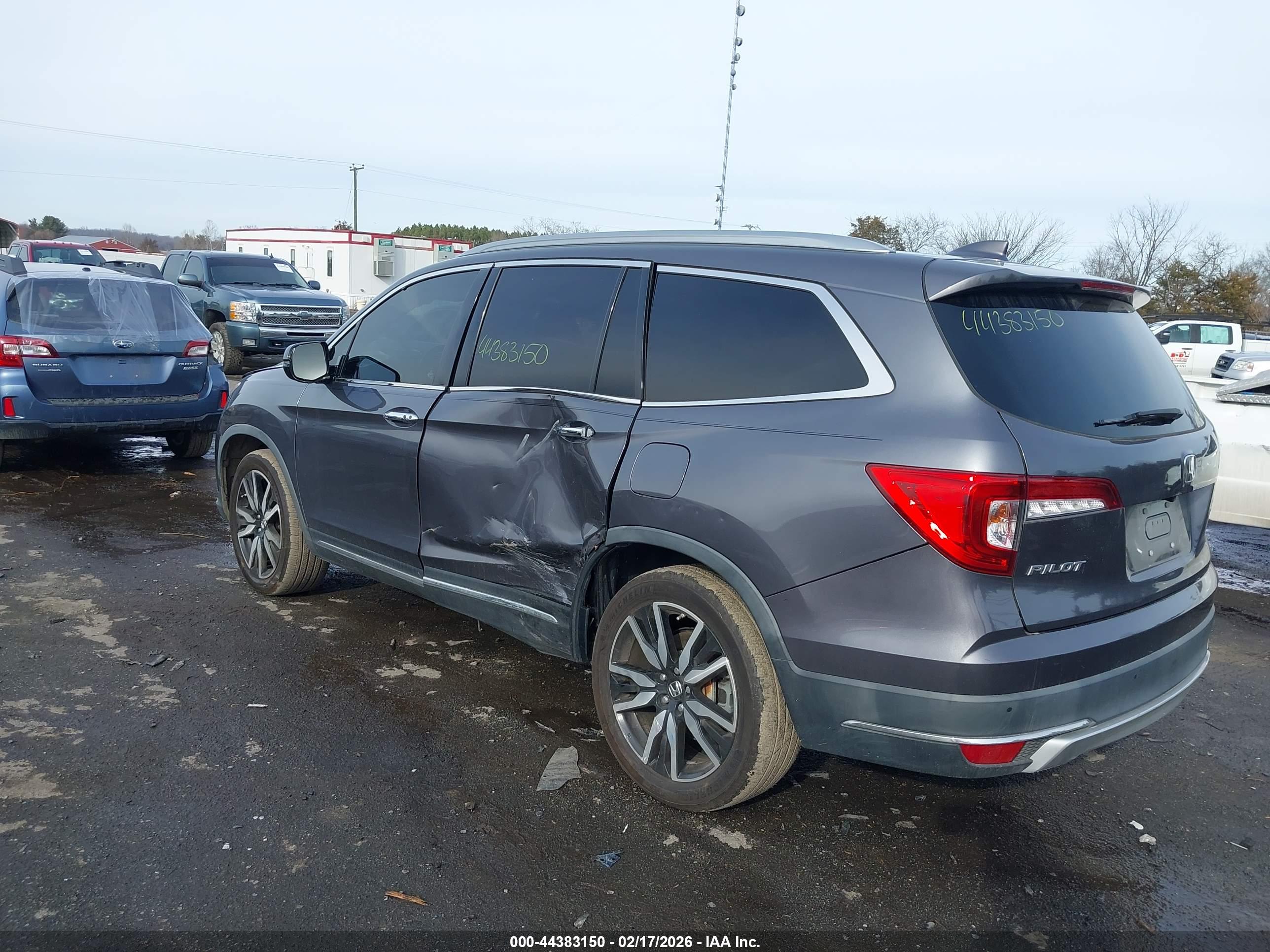 HONDA PILOT image 3