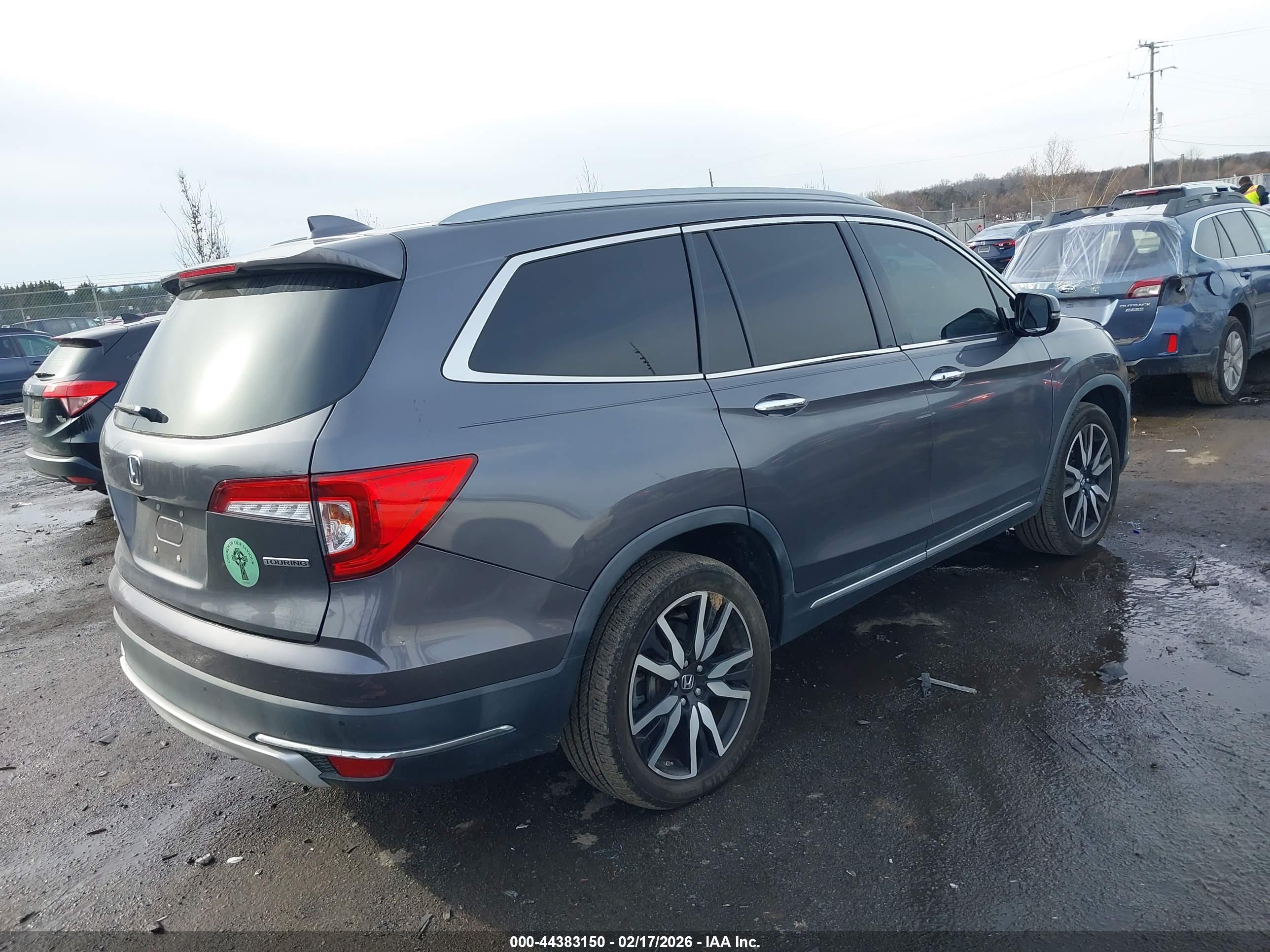 HONDA PILOT image 4