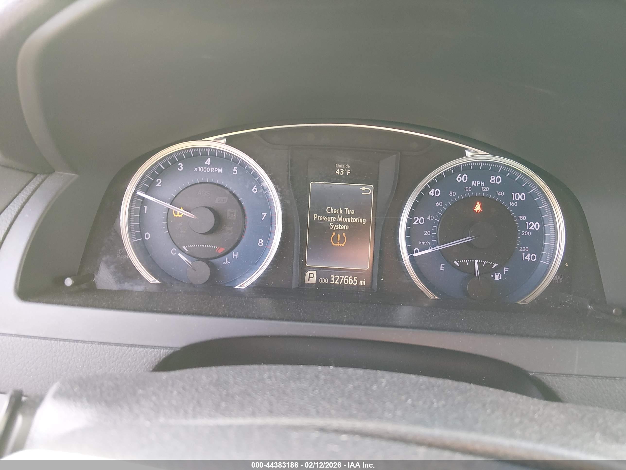 TOYOTA CAMRY image 7