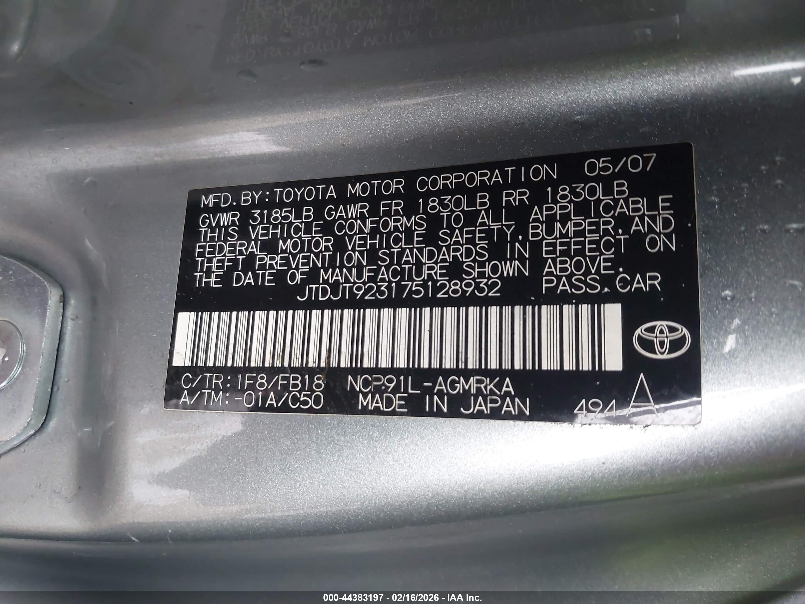 TOYOTA YARIS image 9