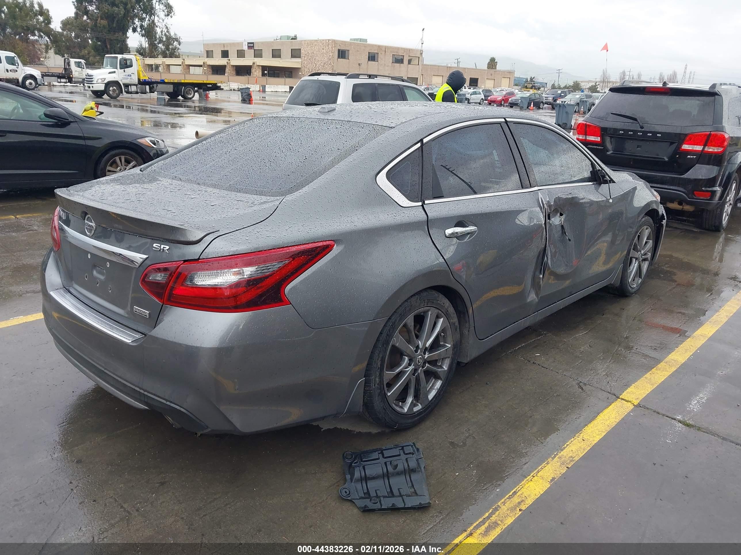 NISSAN ALTIMA image 4