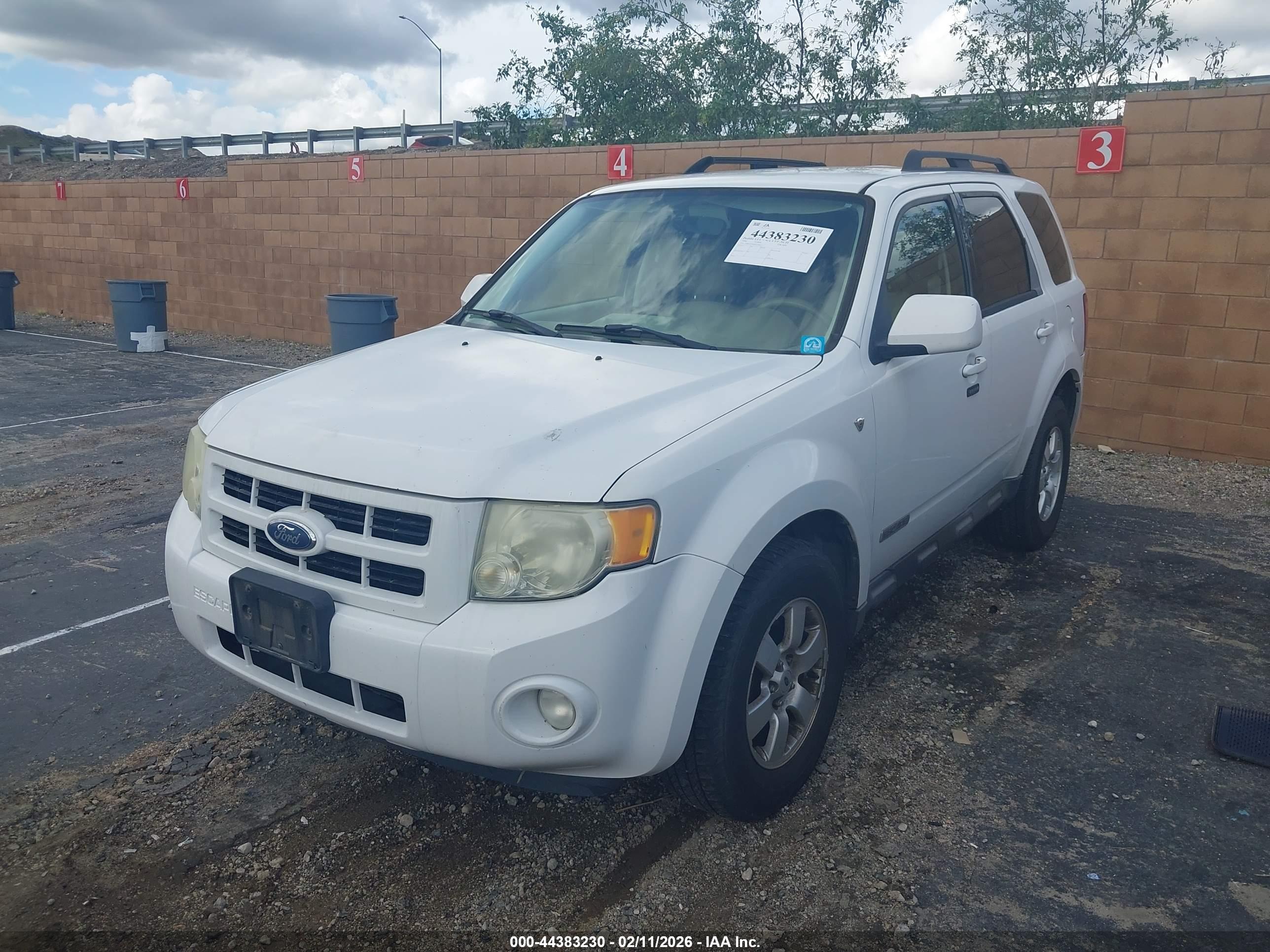 FORD ESCAPE image 2