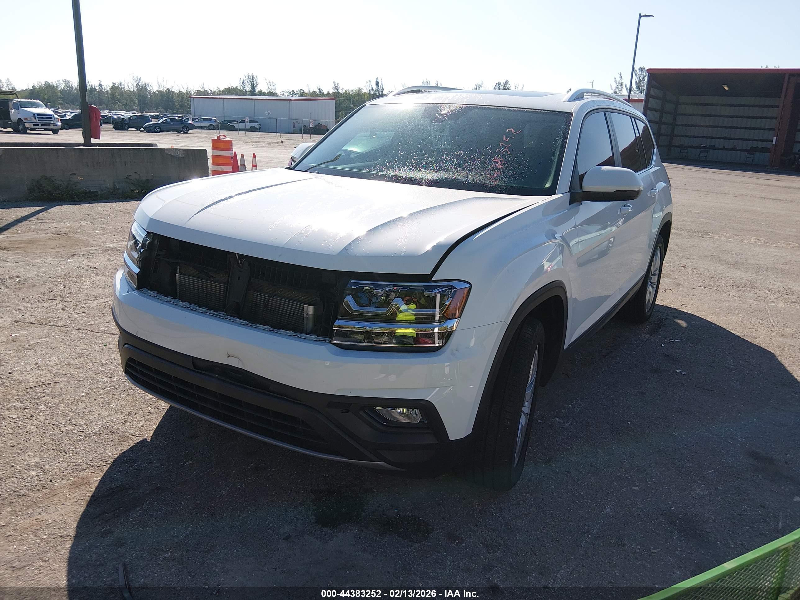 VOLKSWAGEN ATLAS image 2