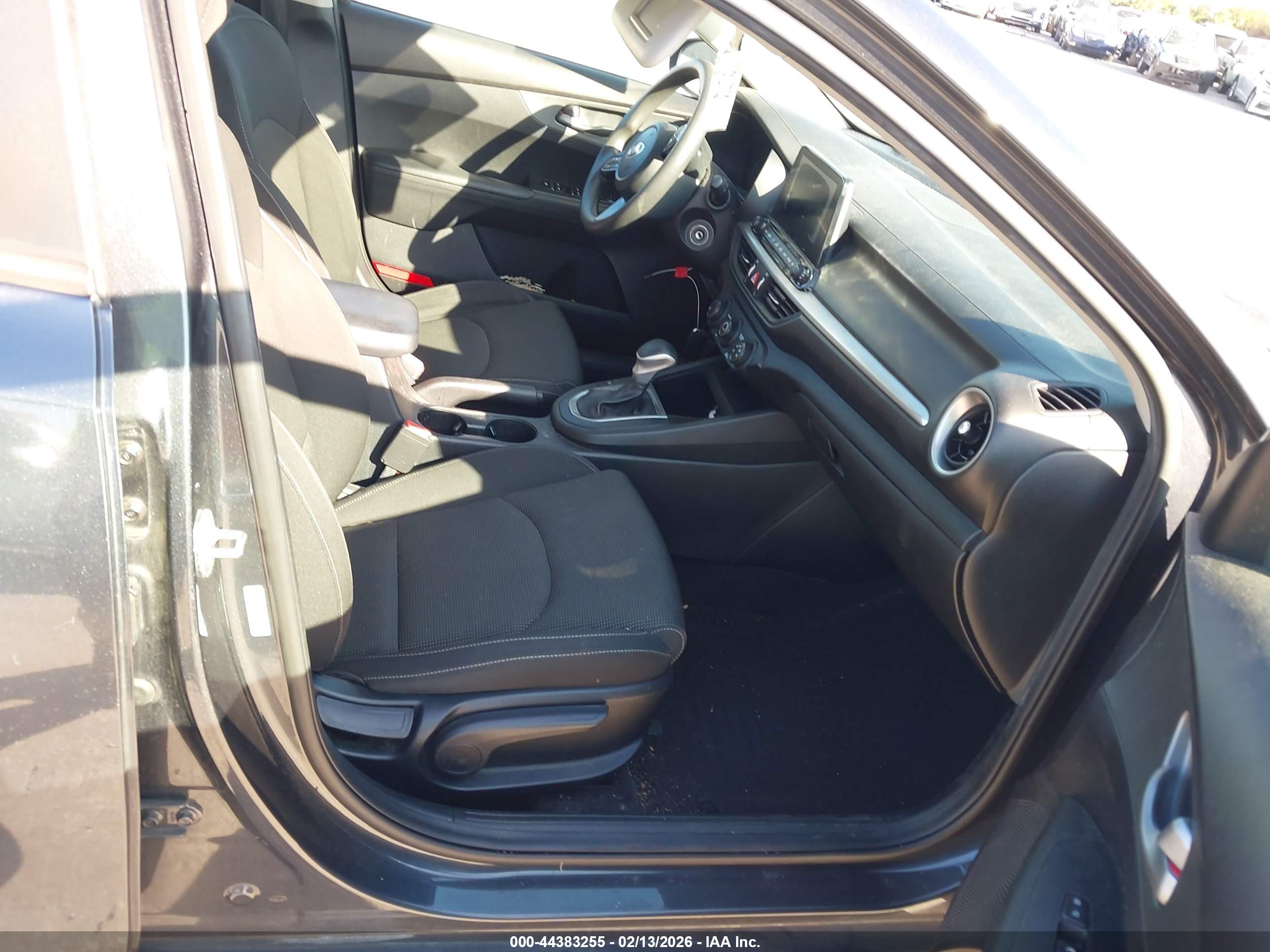 KIA FORTE image 5