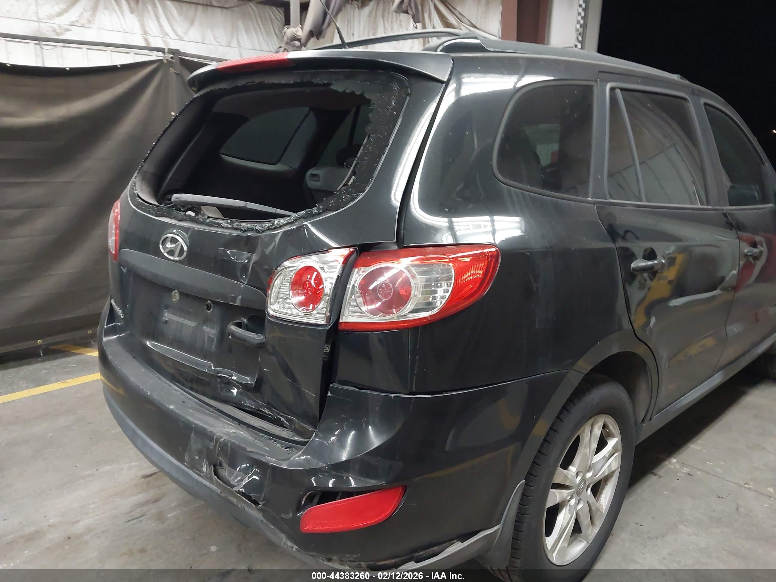 HYUNDAI SANTA image 6