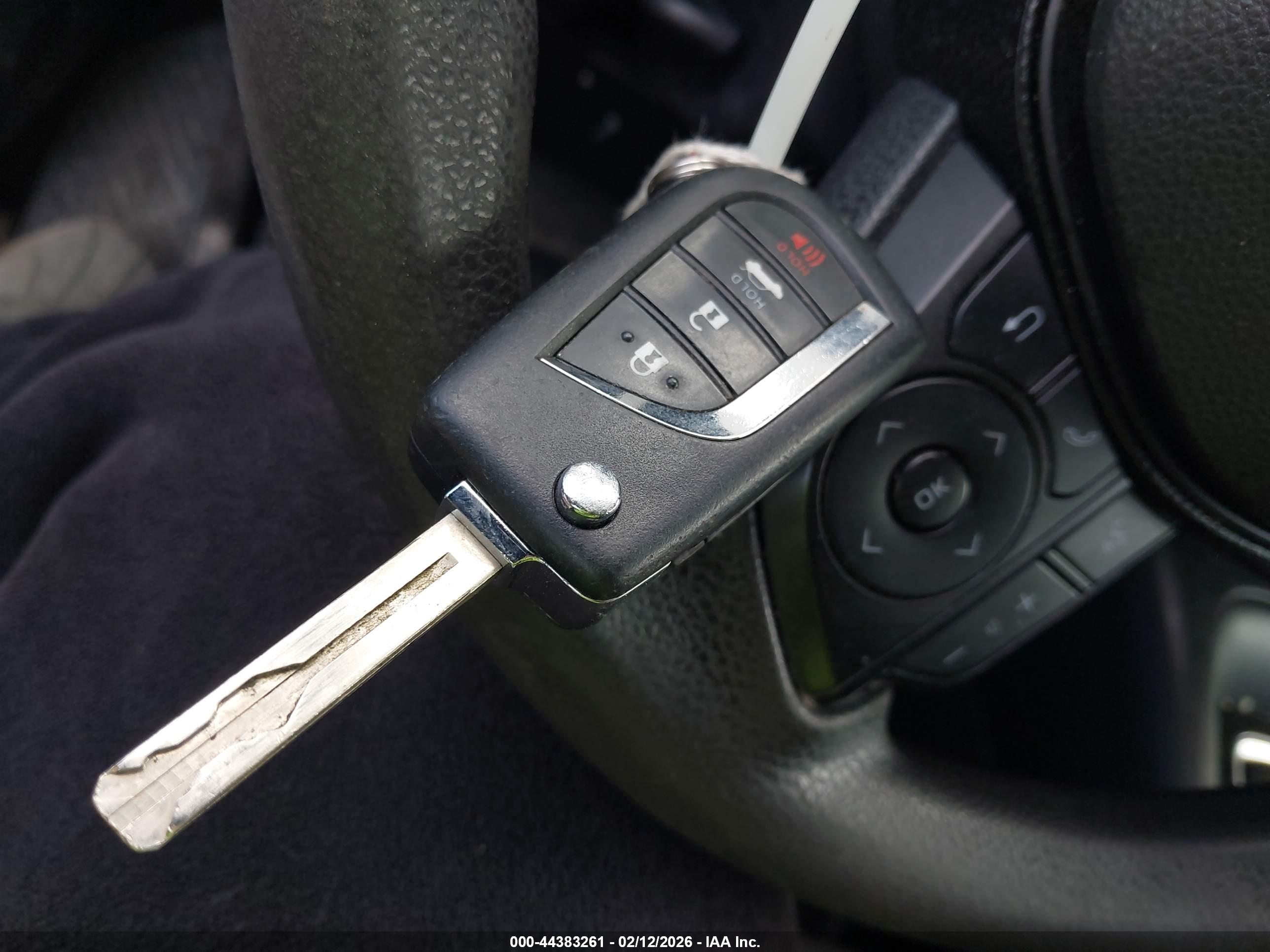 TOYOTA COROLLA image 11