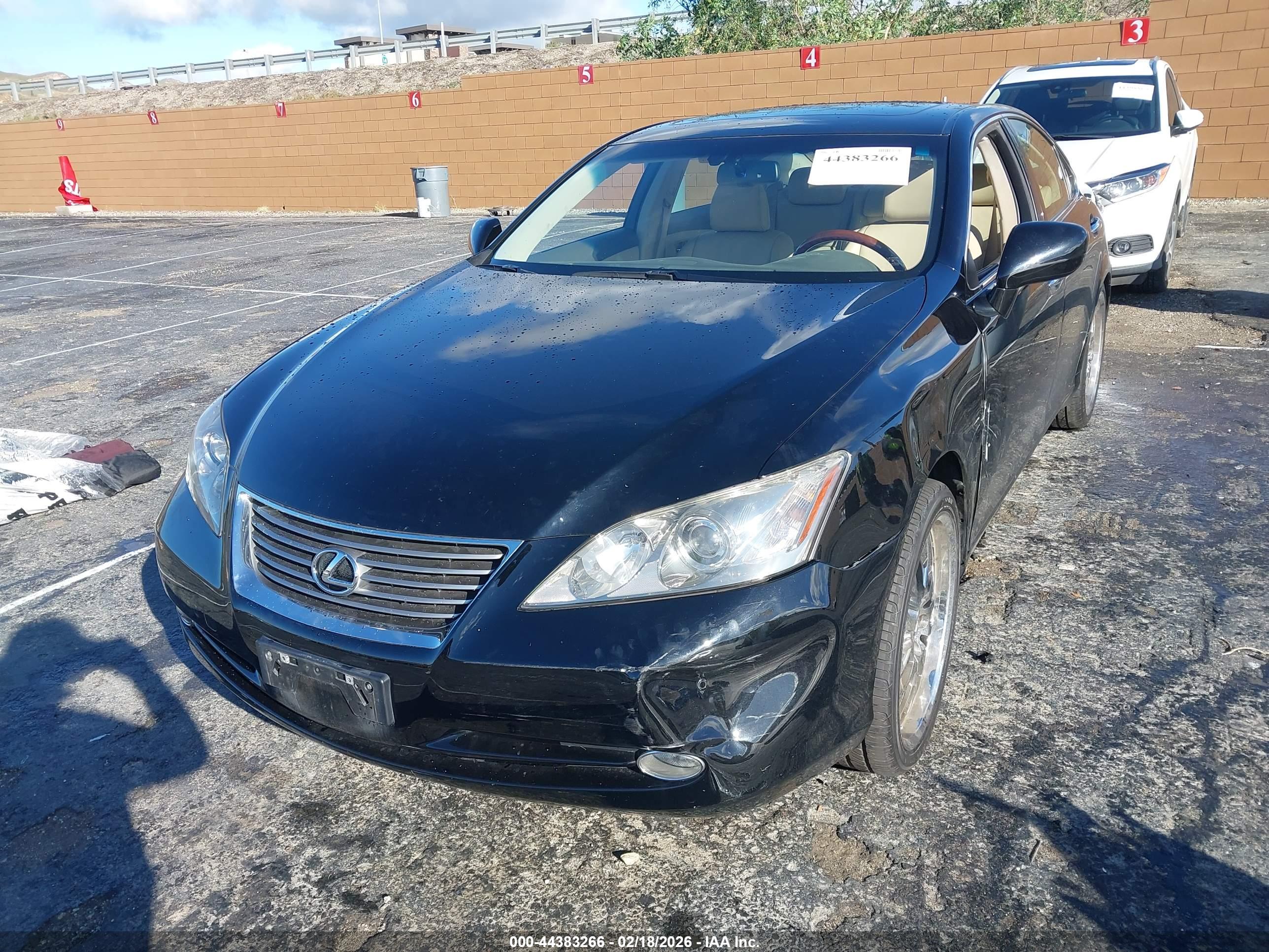 LEXUS ES image 2