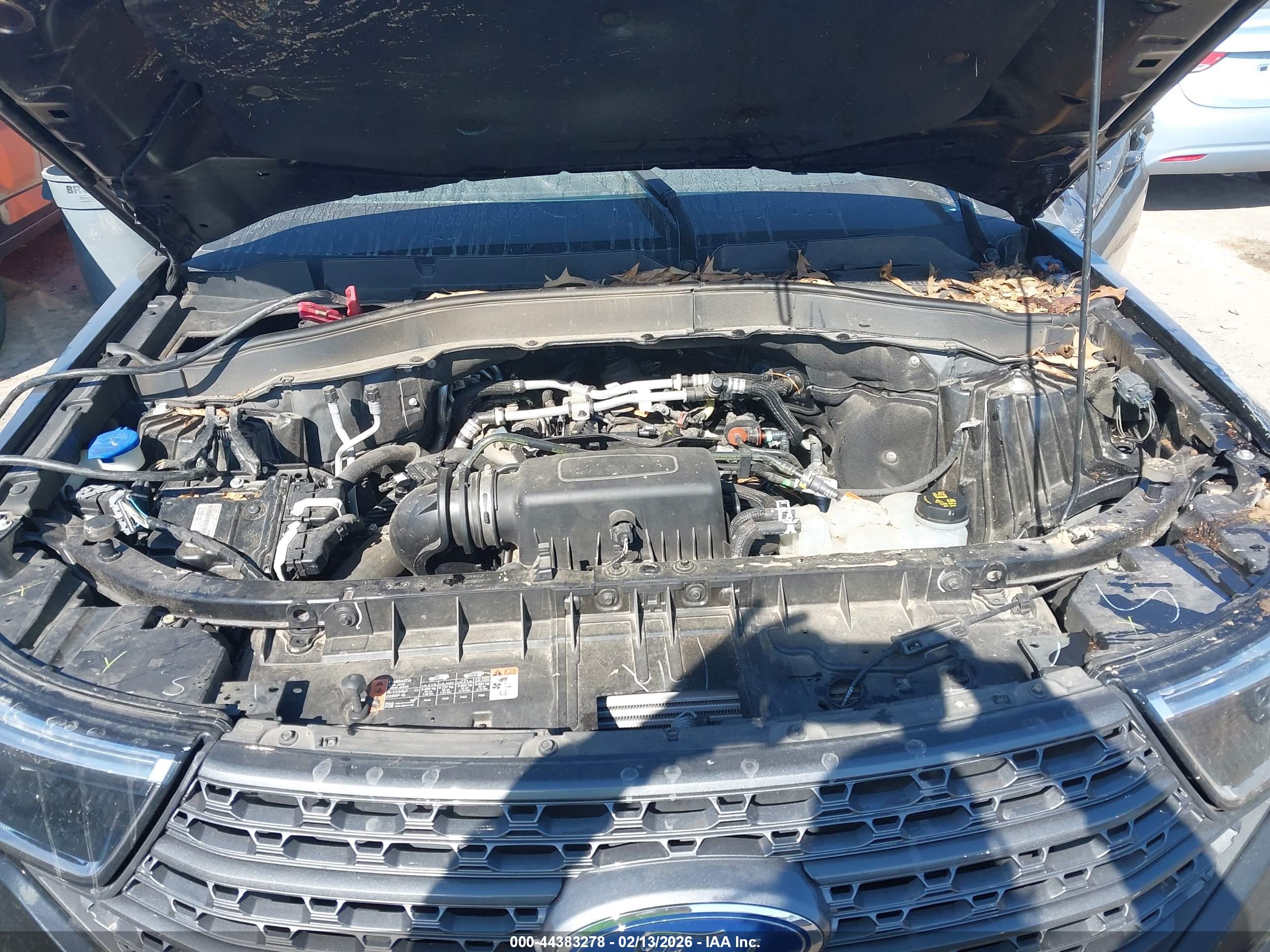 FORD EXPLORER image 10