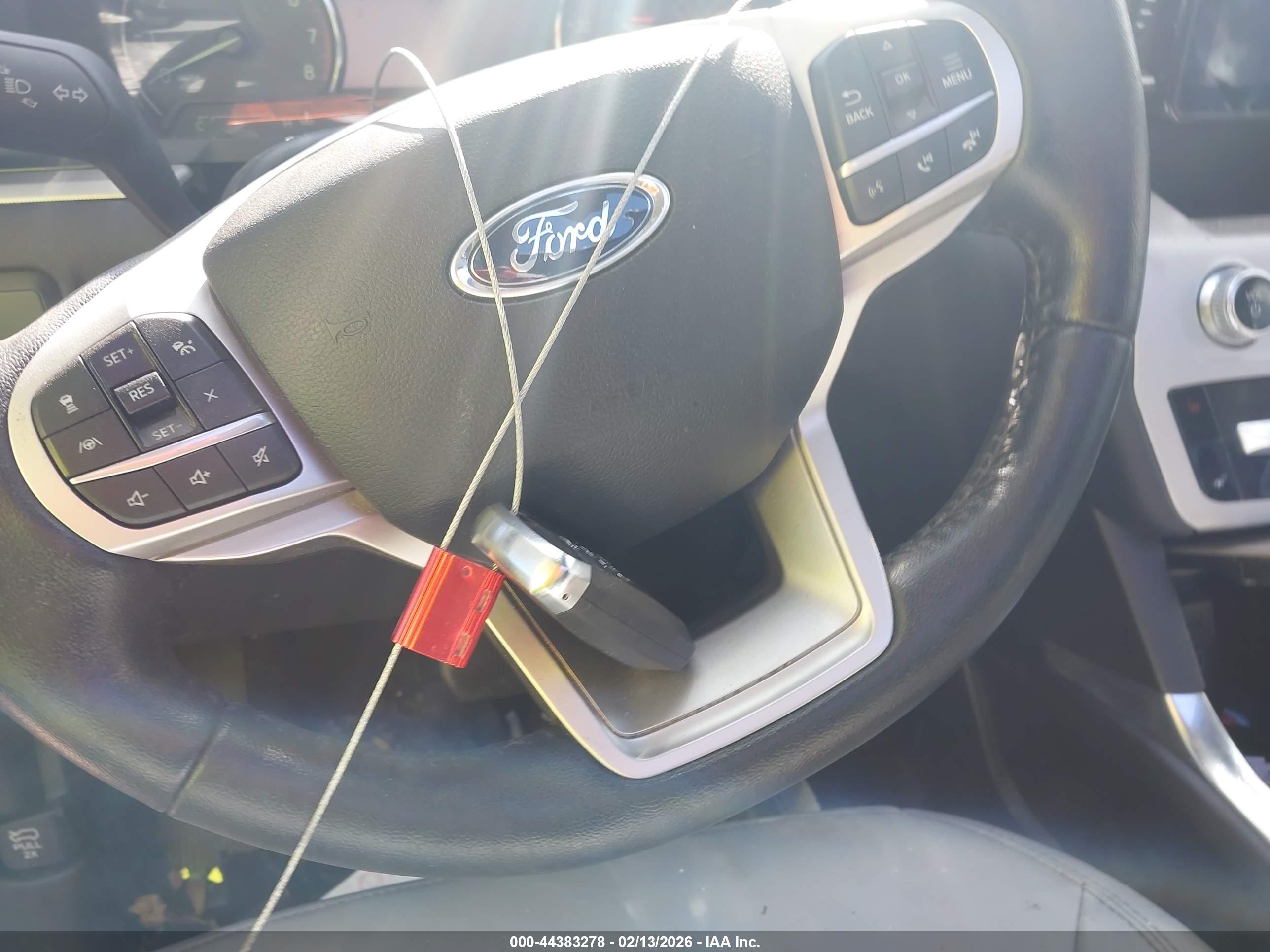 FORD EXPLORER image 11