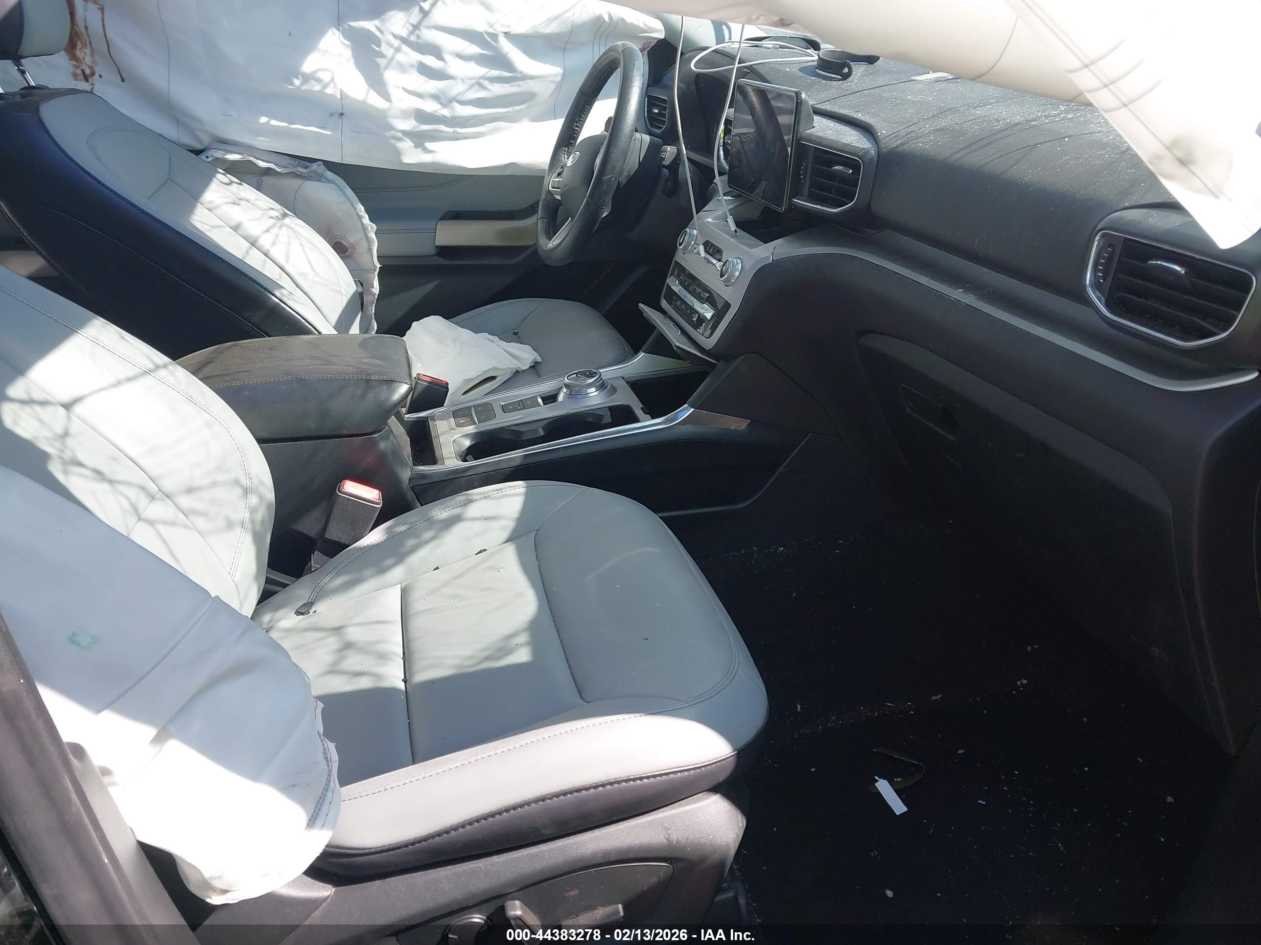 FORD EXPLORER image 5