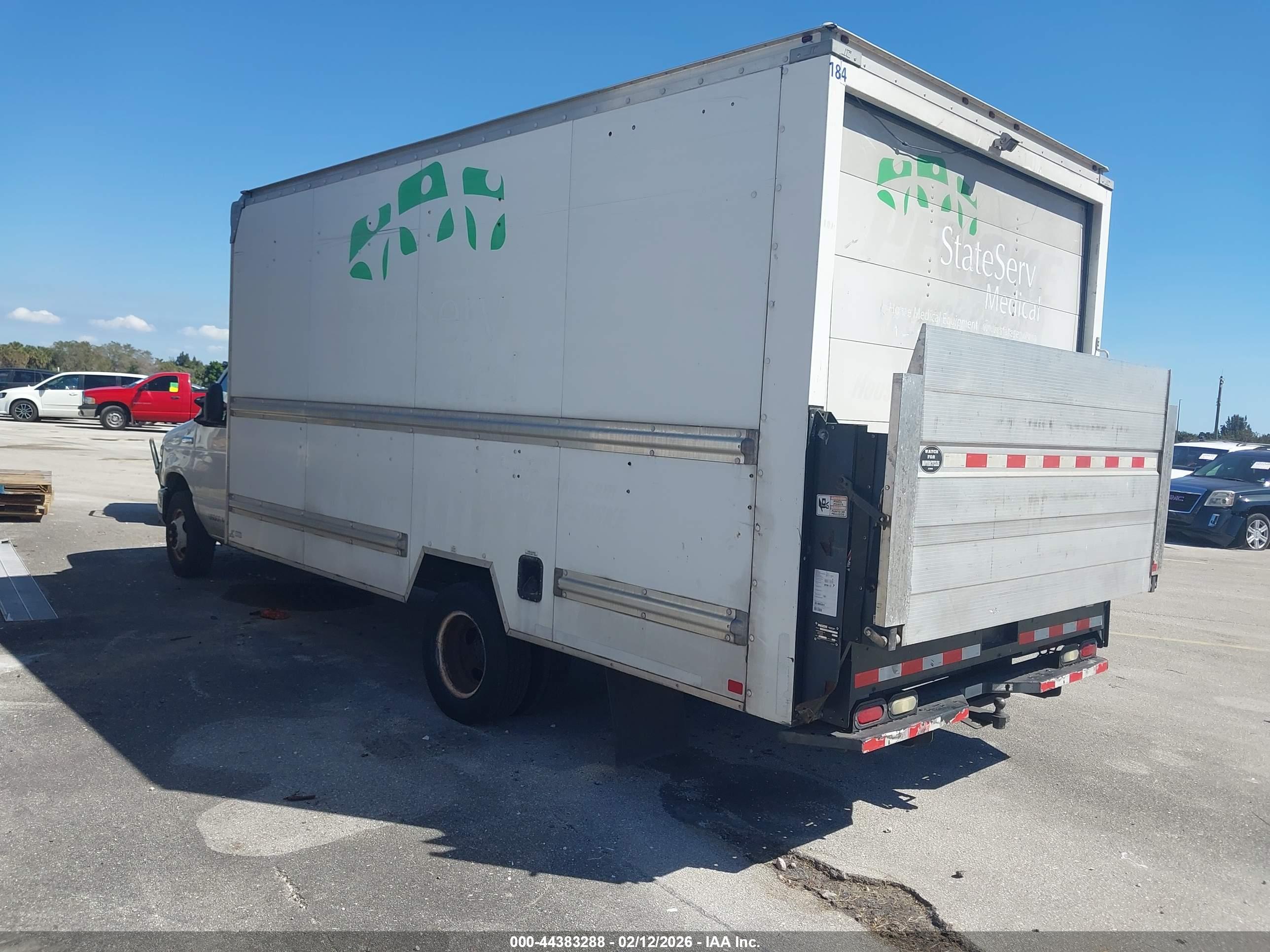 FORD E-350 image 3