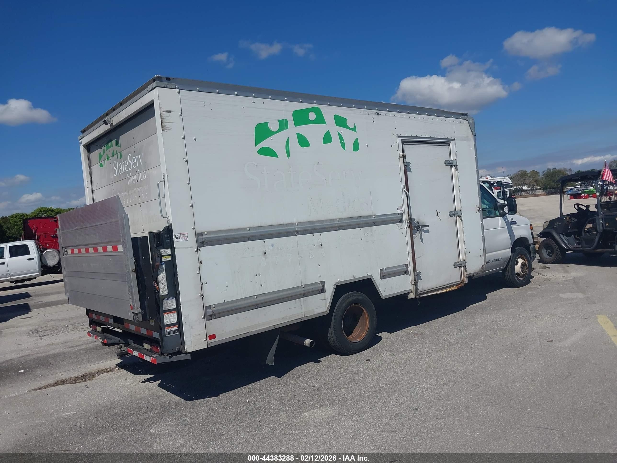 FORD E-350 image 4