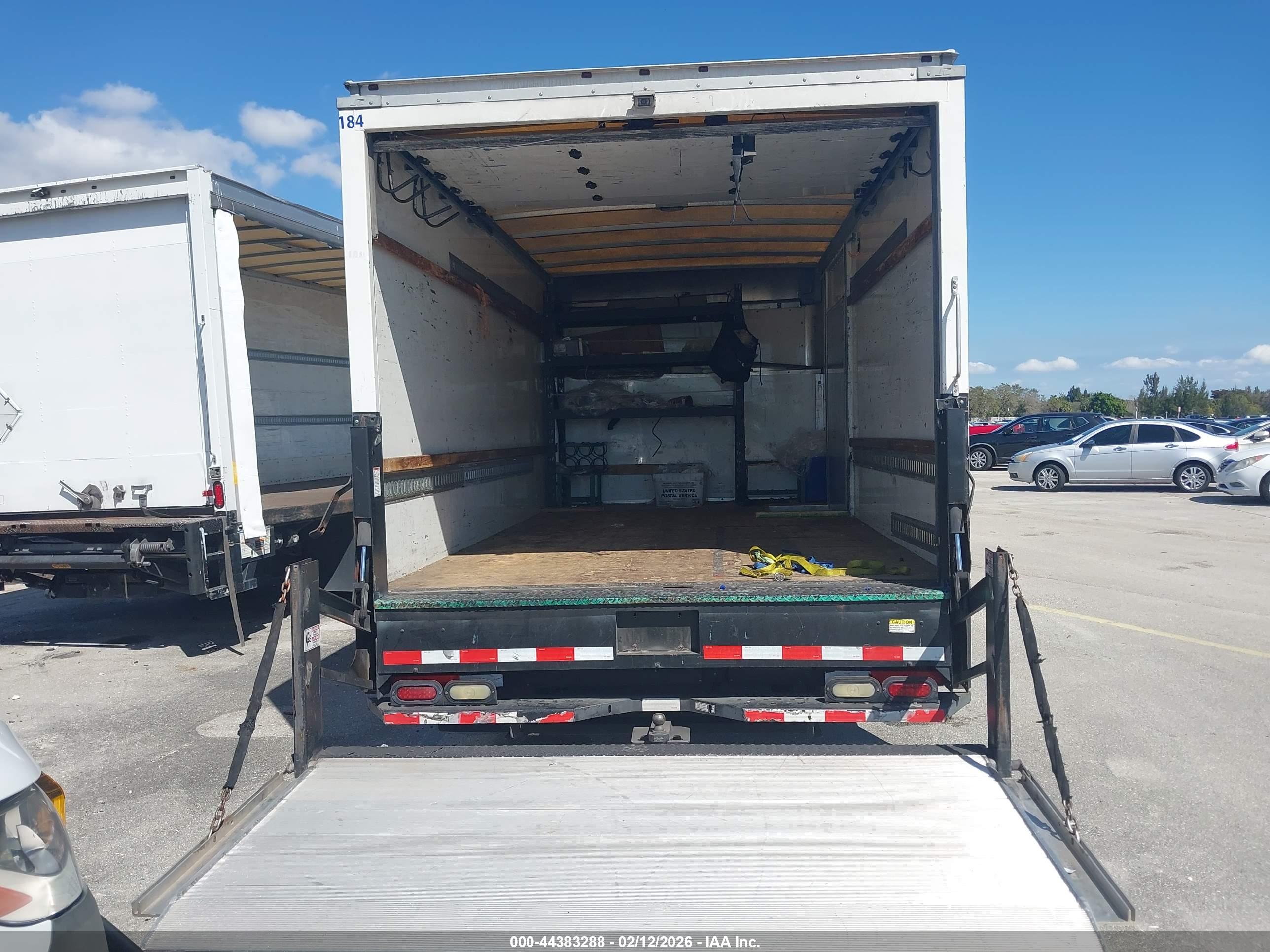 FORD E-350 image 7