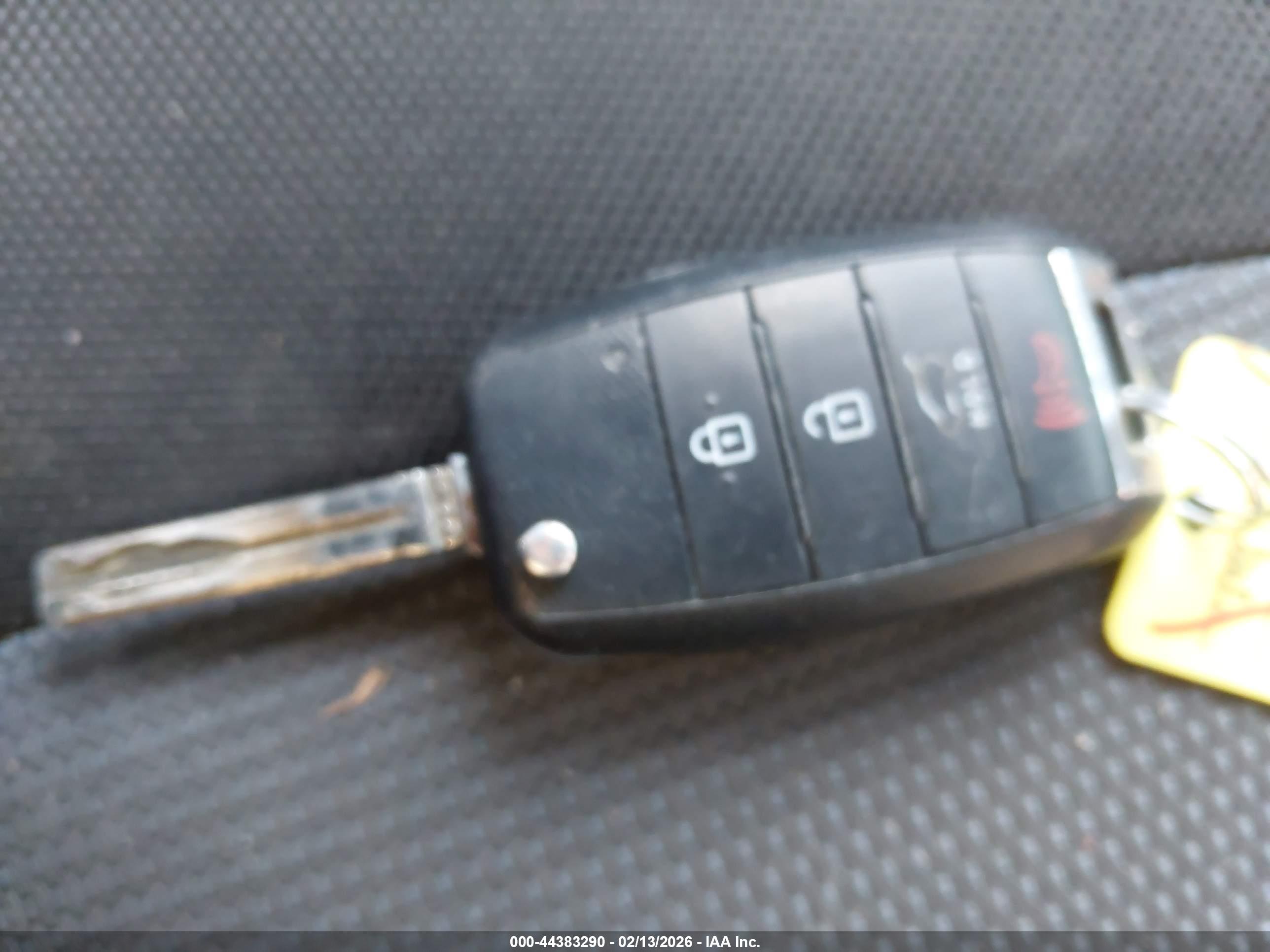 KIA SPORTAGE image 11