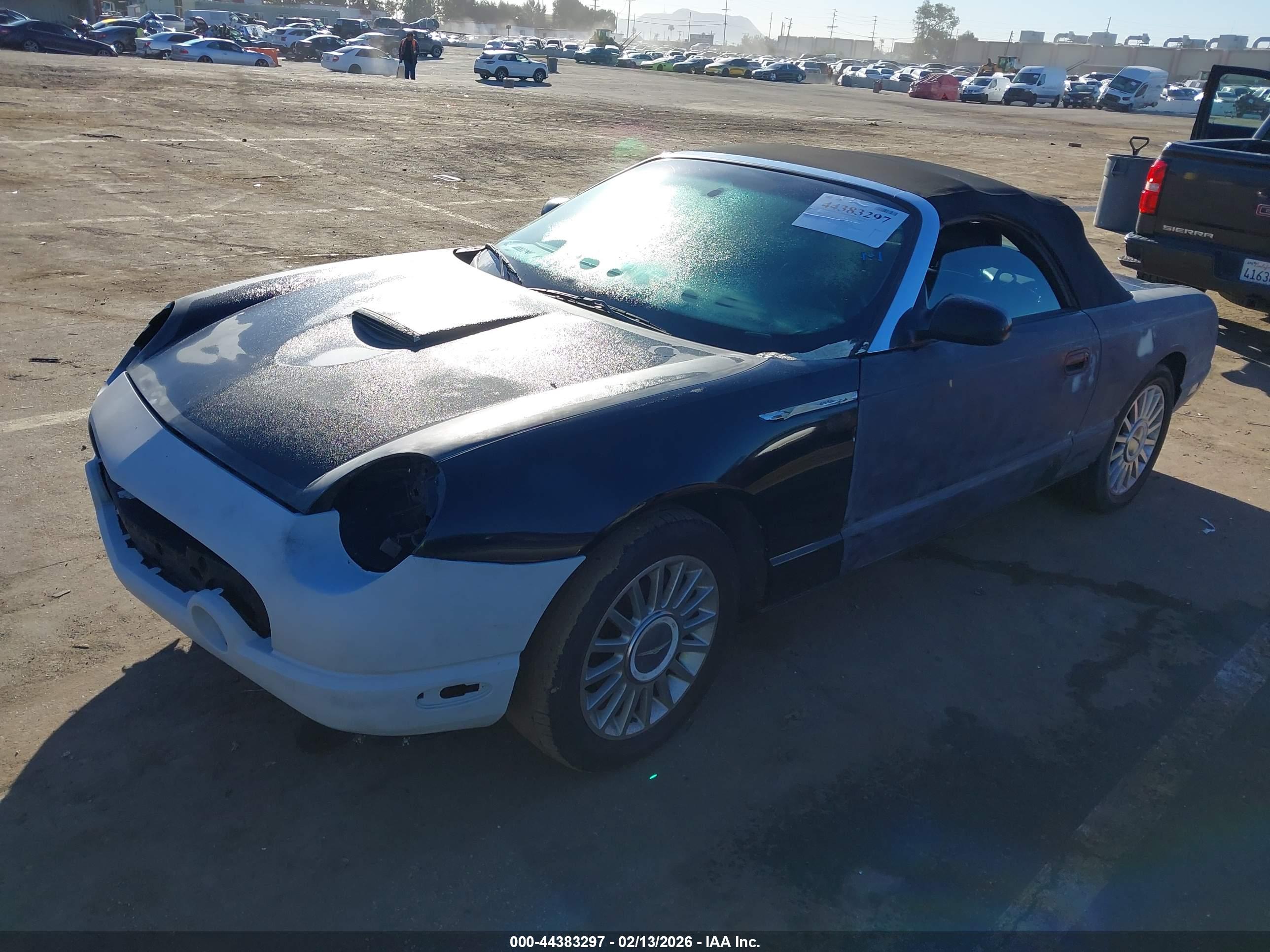 FORD THUNDERBIRD image 2