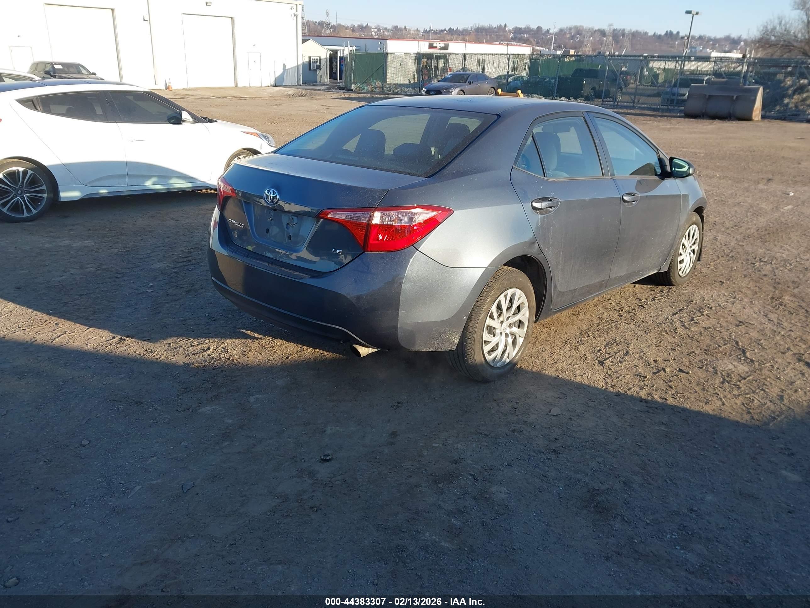 TOYOTA COROLLA image 4