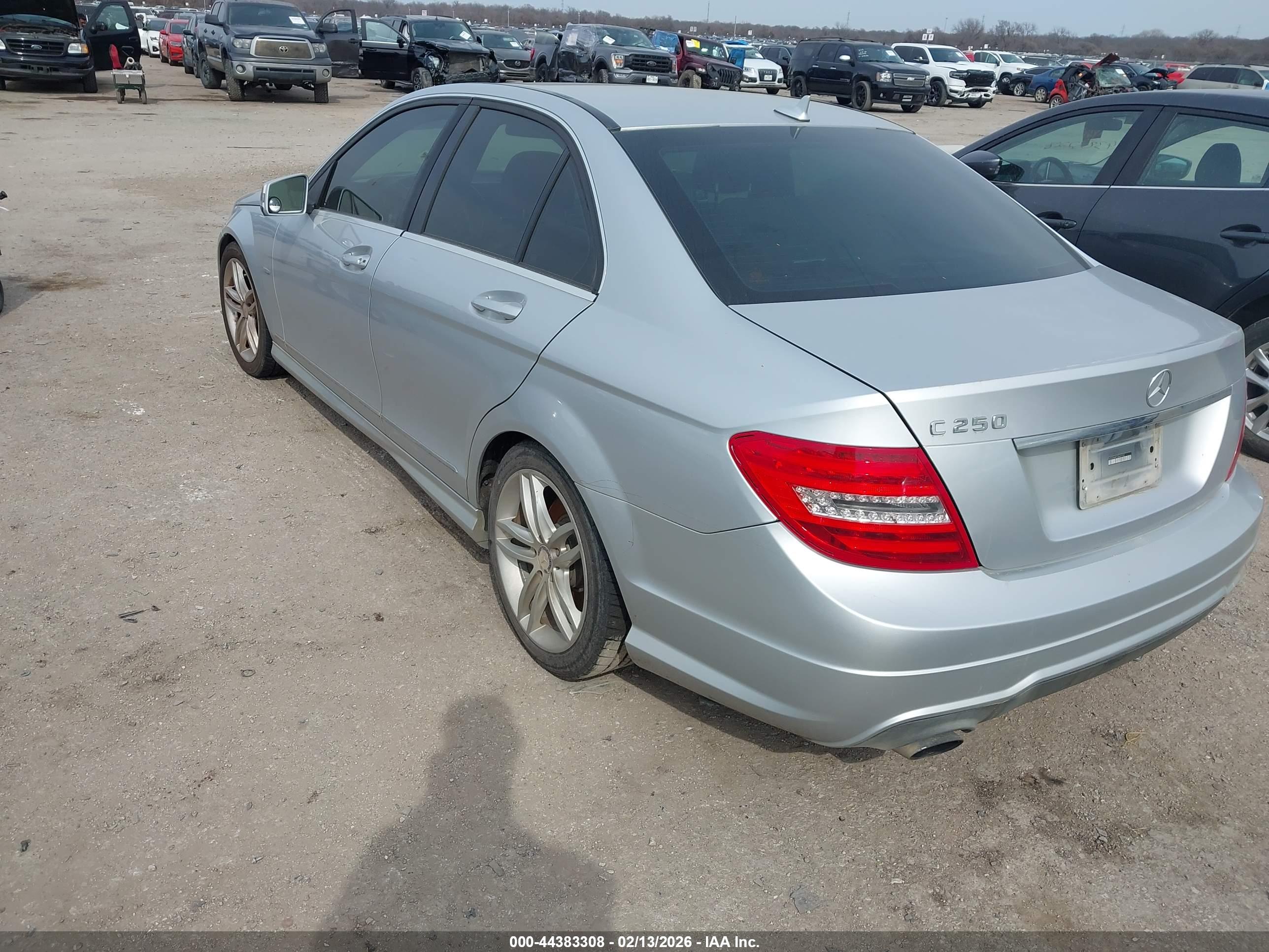 MERCEDES-BENZ C image 3
