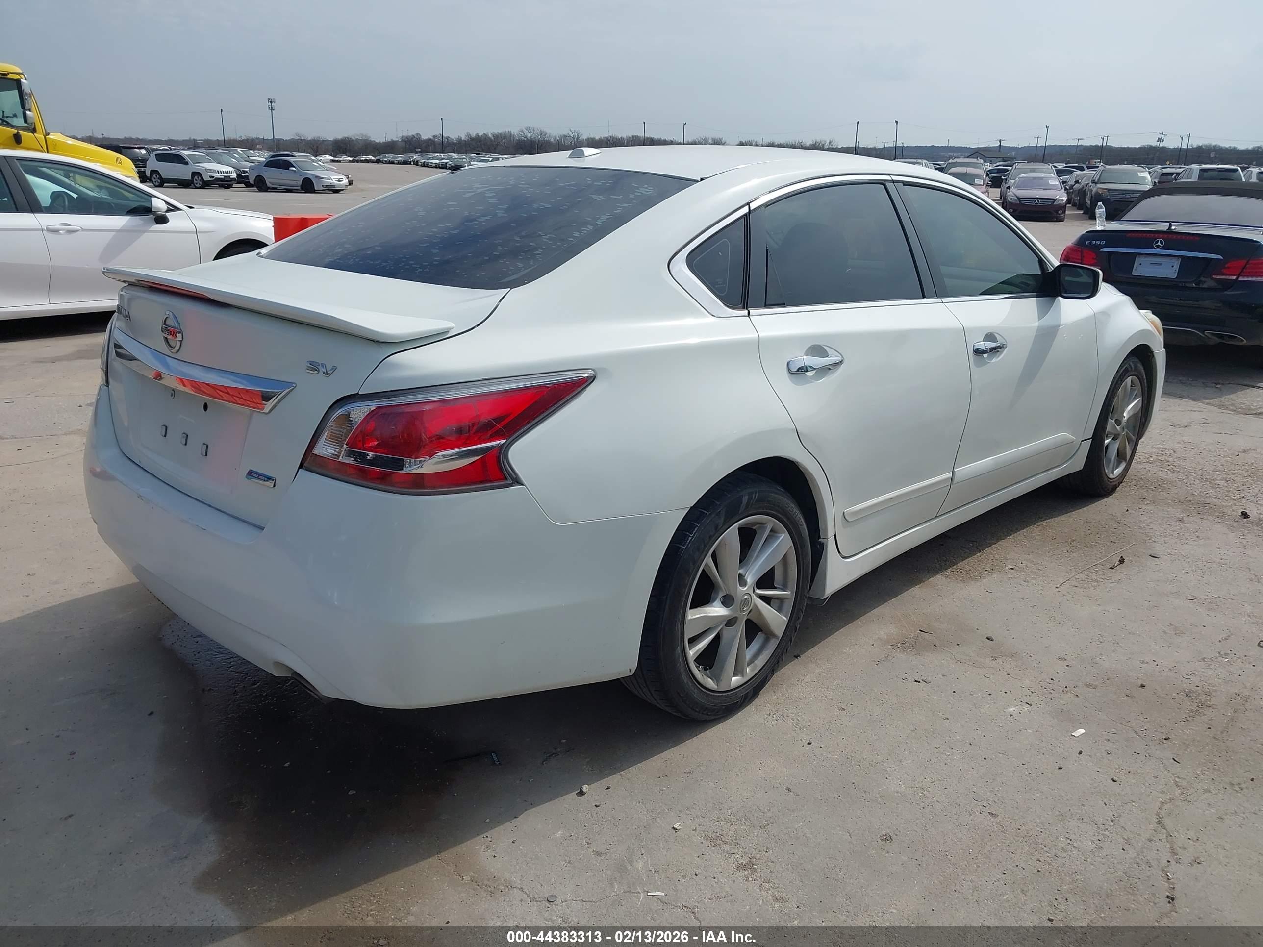 NISSAN ALTIMA image 4