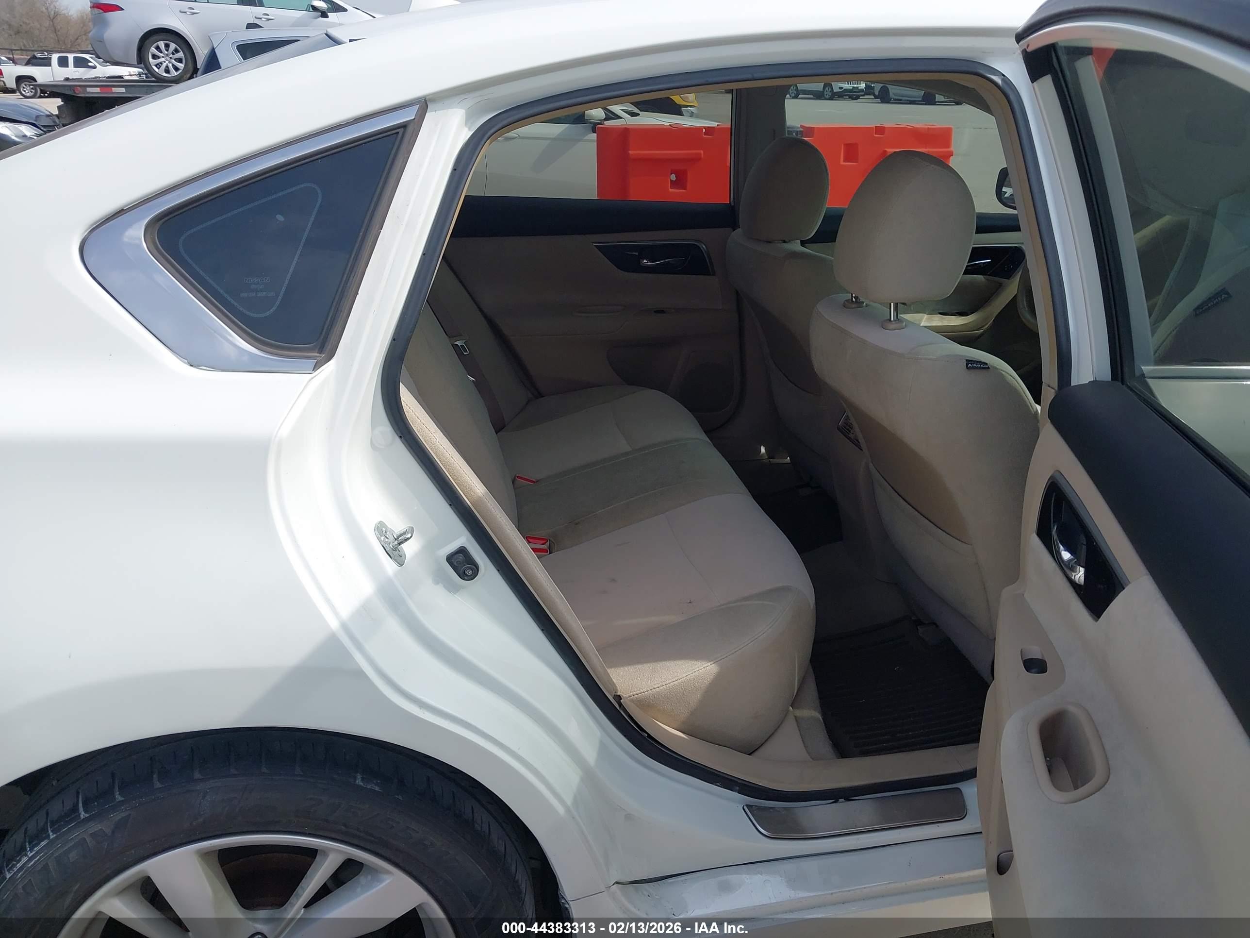 NISSAN ALTIMA image 8