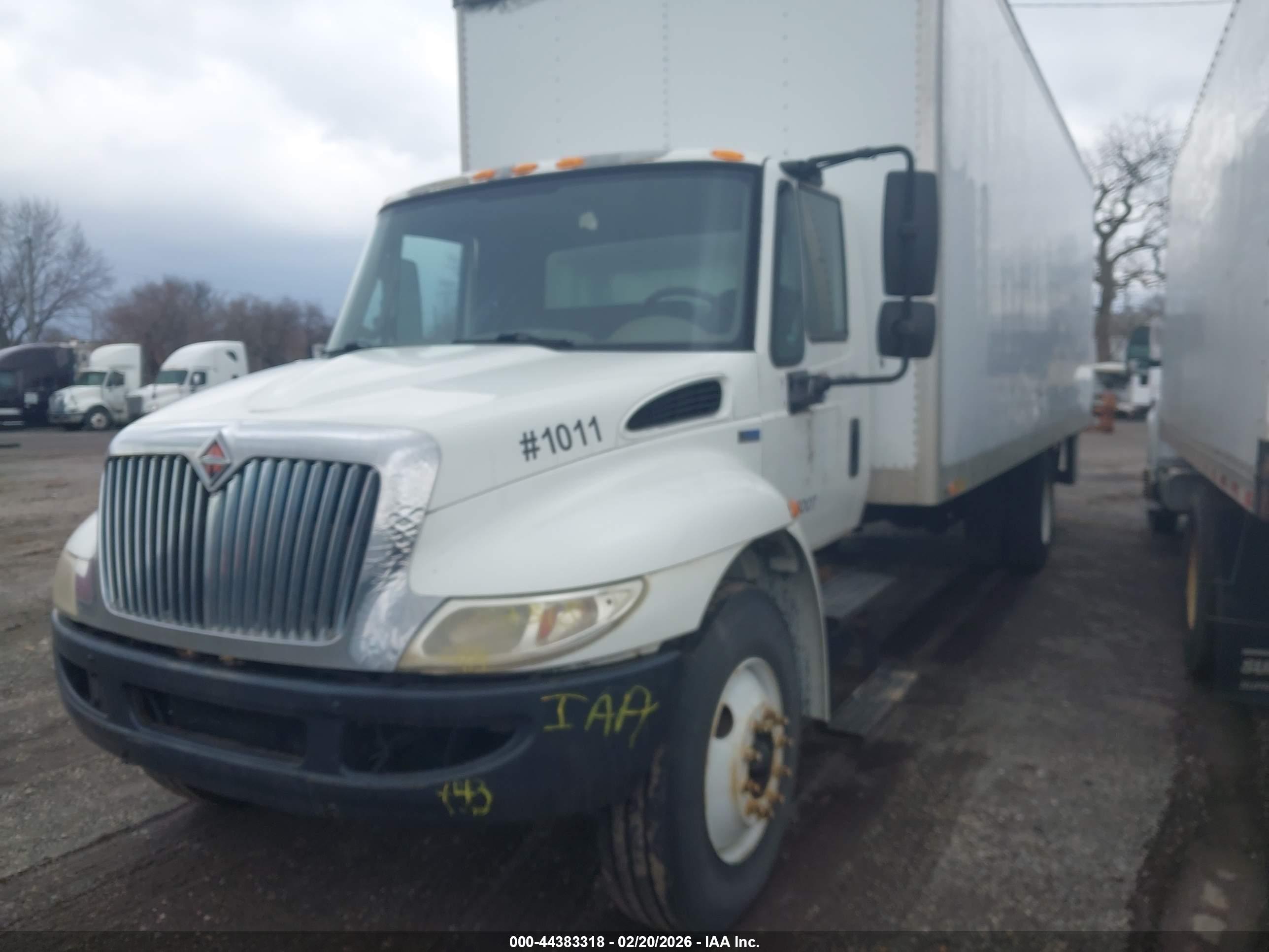 INTERNATIONAL 4000 image 2