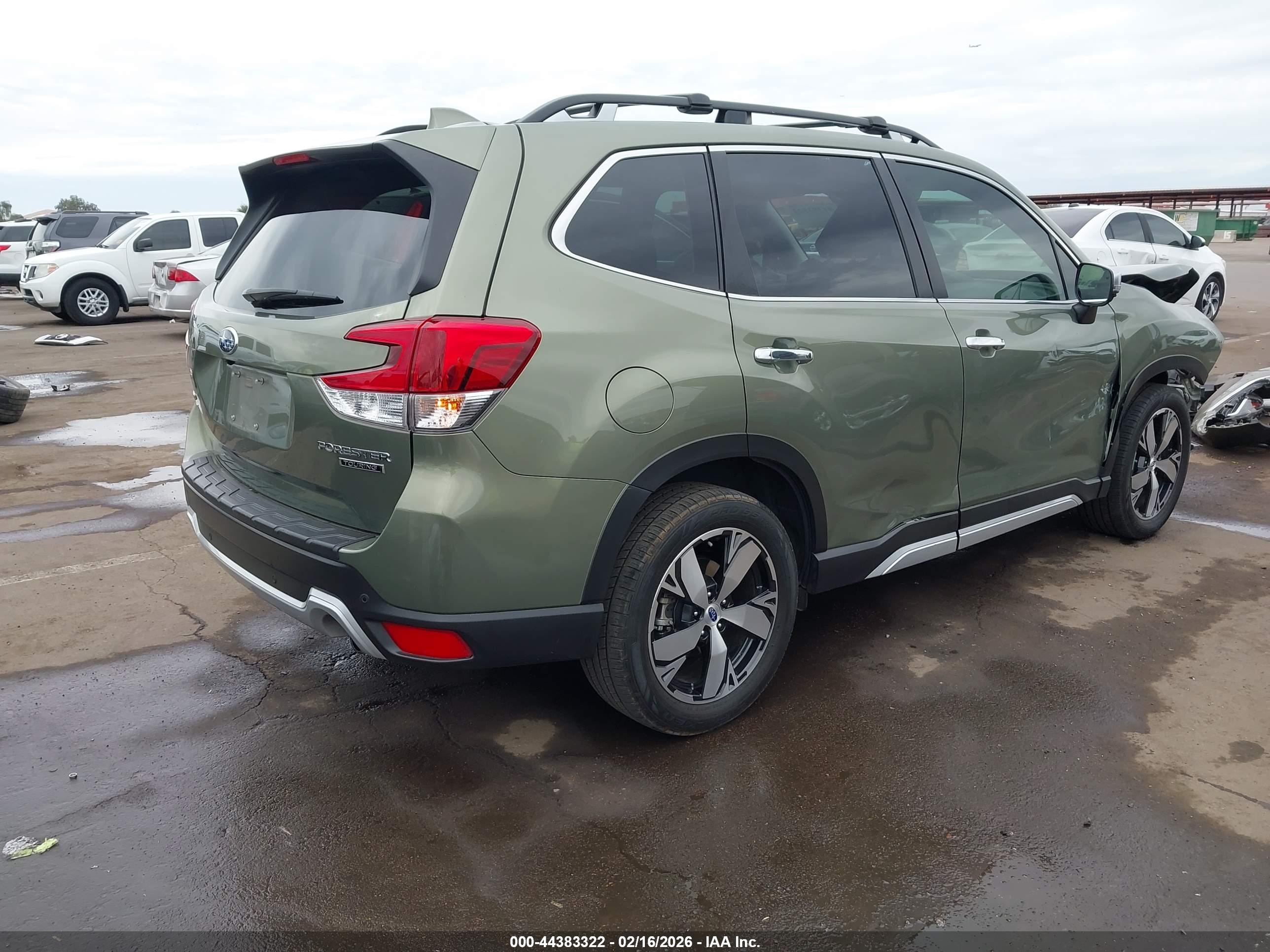 SUBARU FORESTER image 4