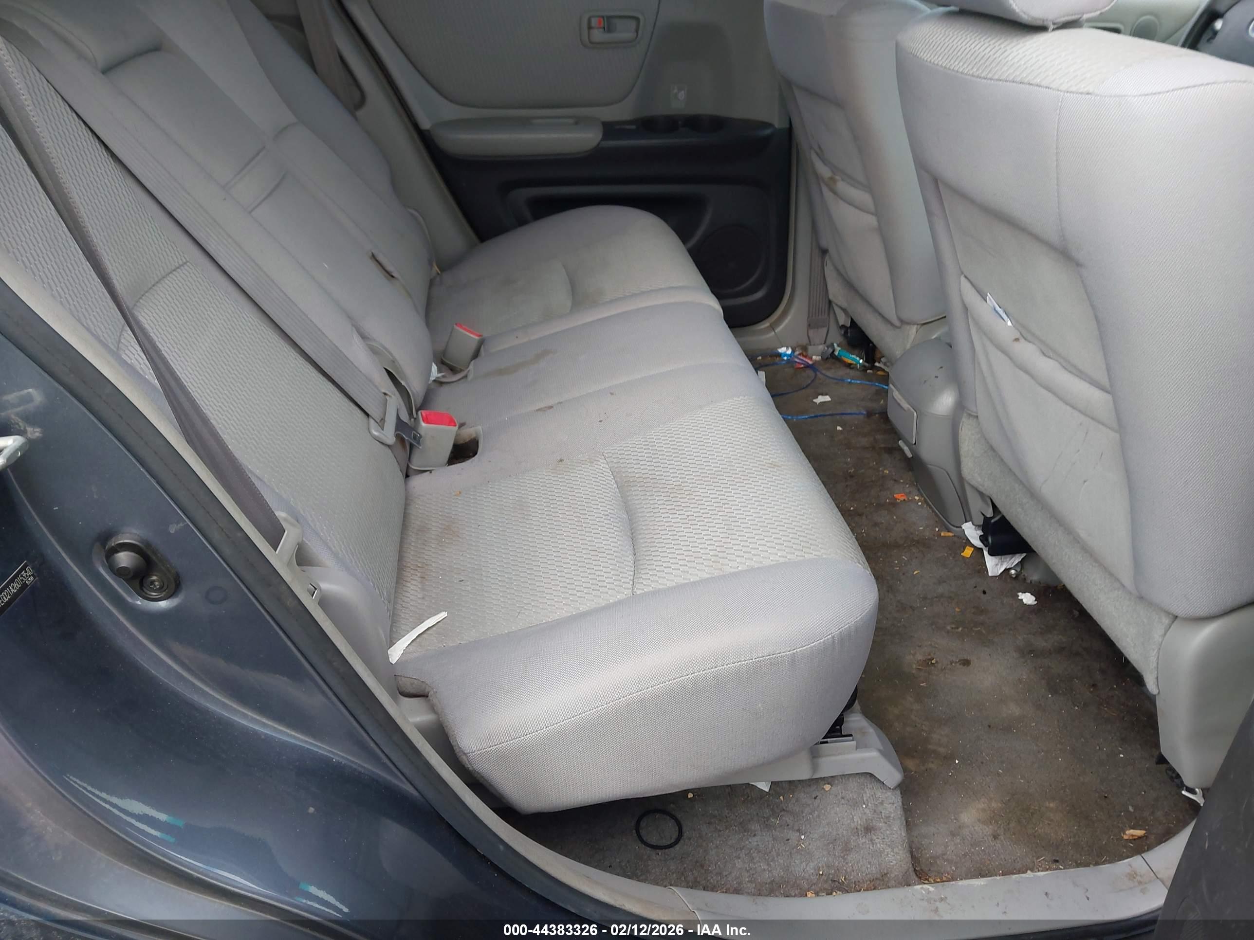 TOYOTA HIGHLANDER image 8