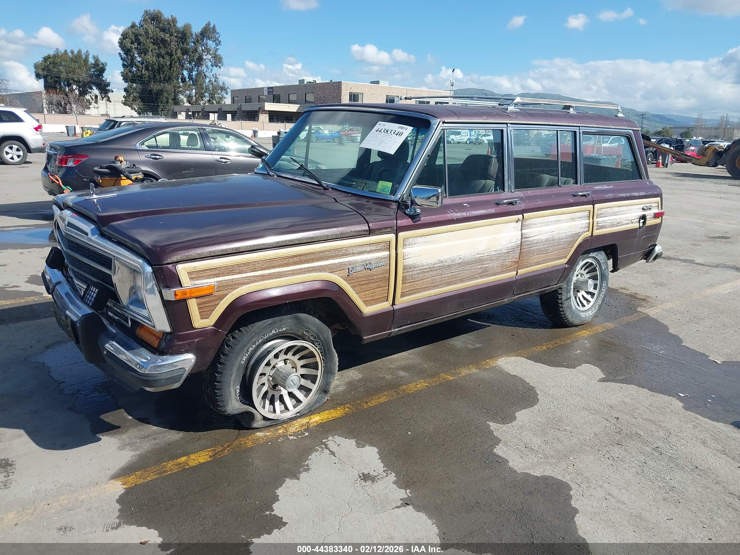 JEEP GRAND image 2