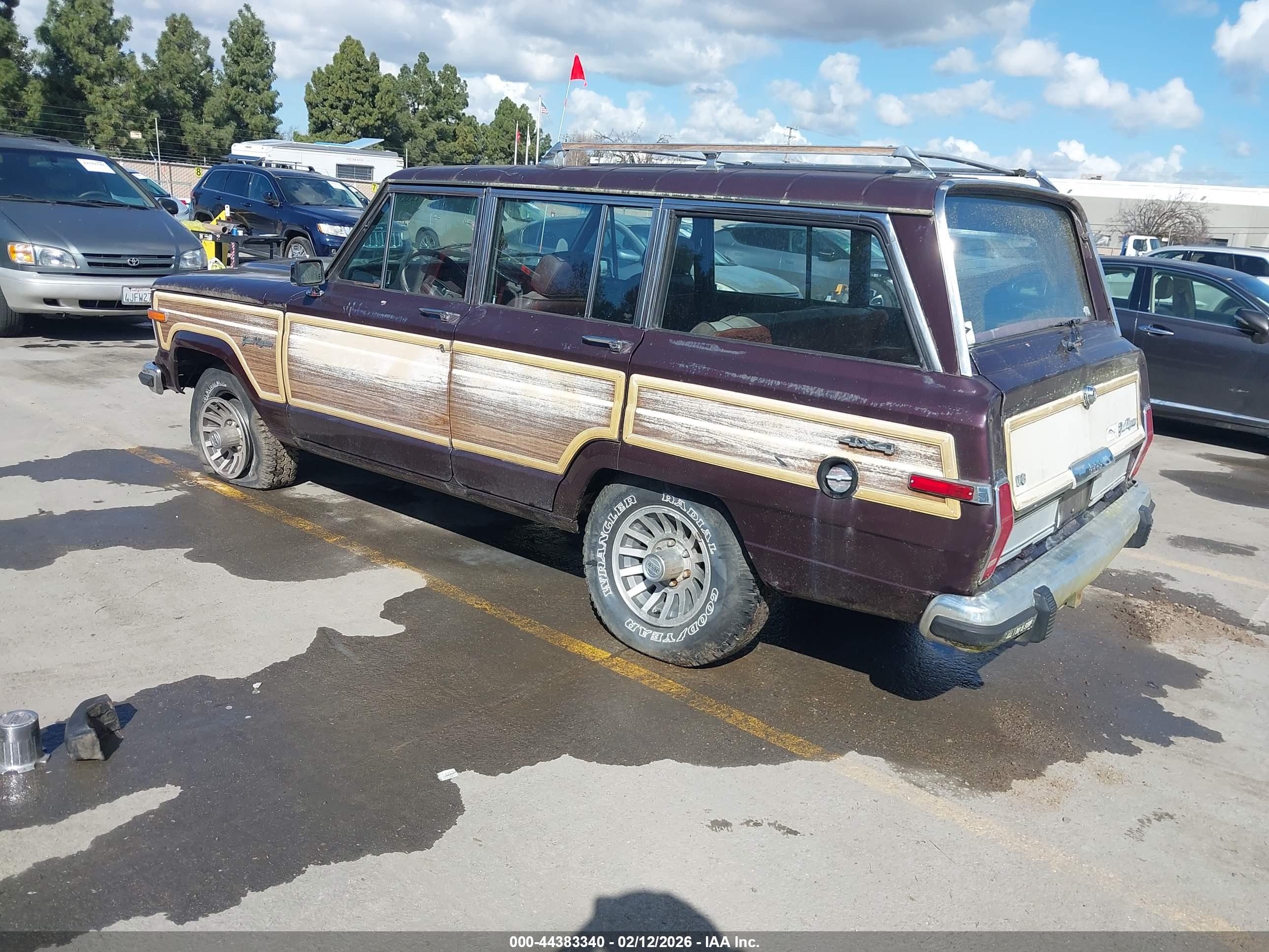 JEEP GRAND image 3