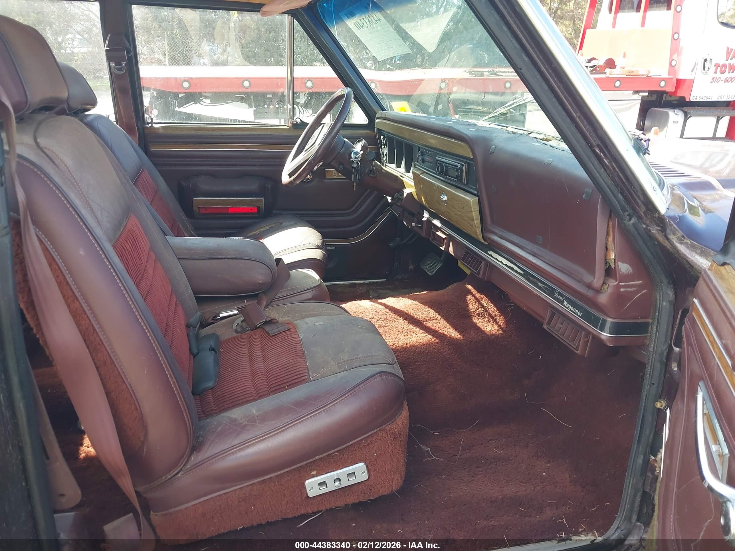 JEEP GRAND image 5