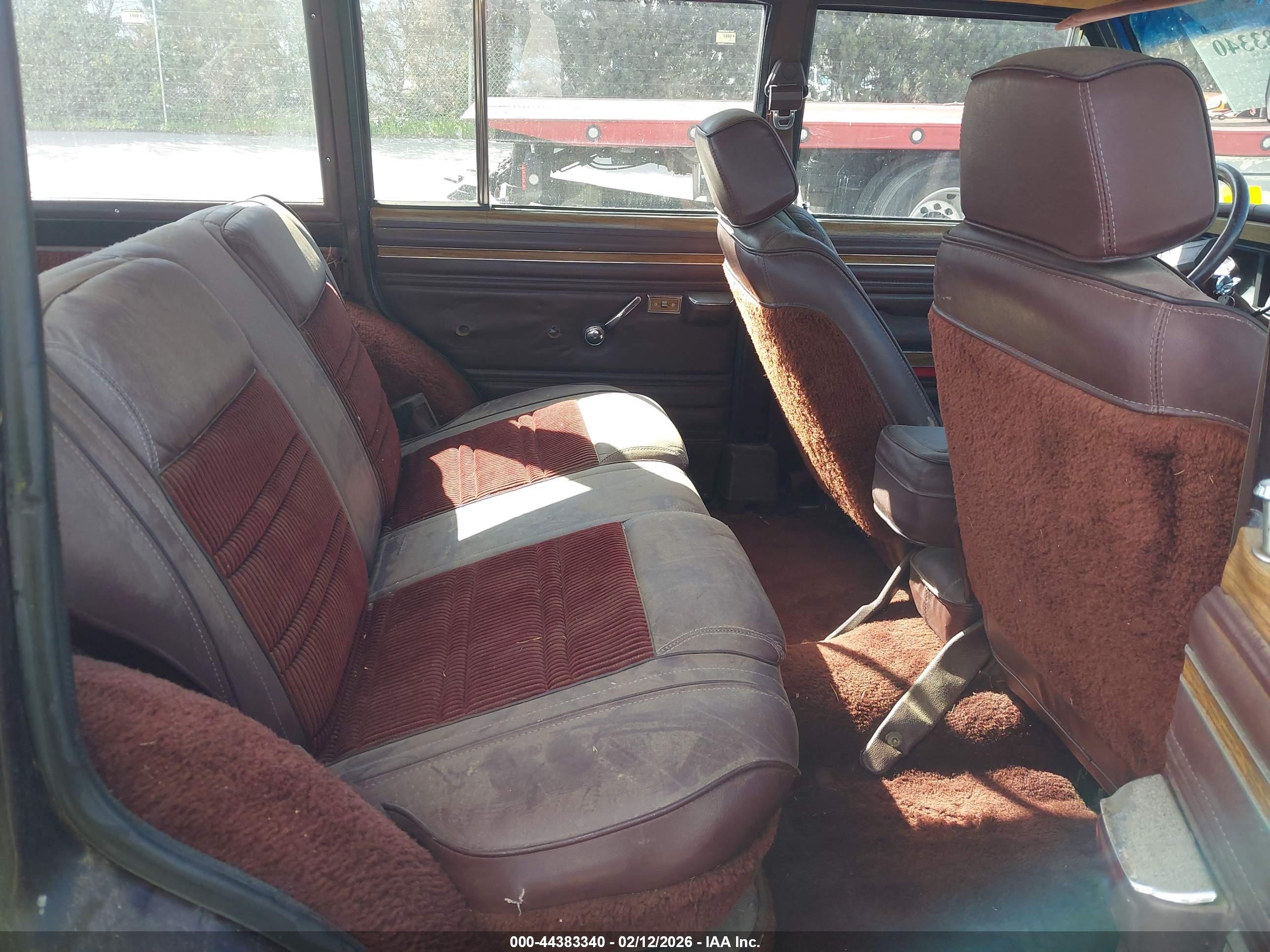 JEEP GRAND image 8