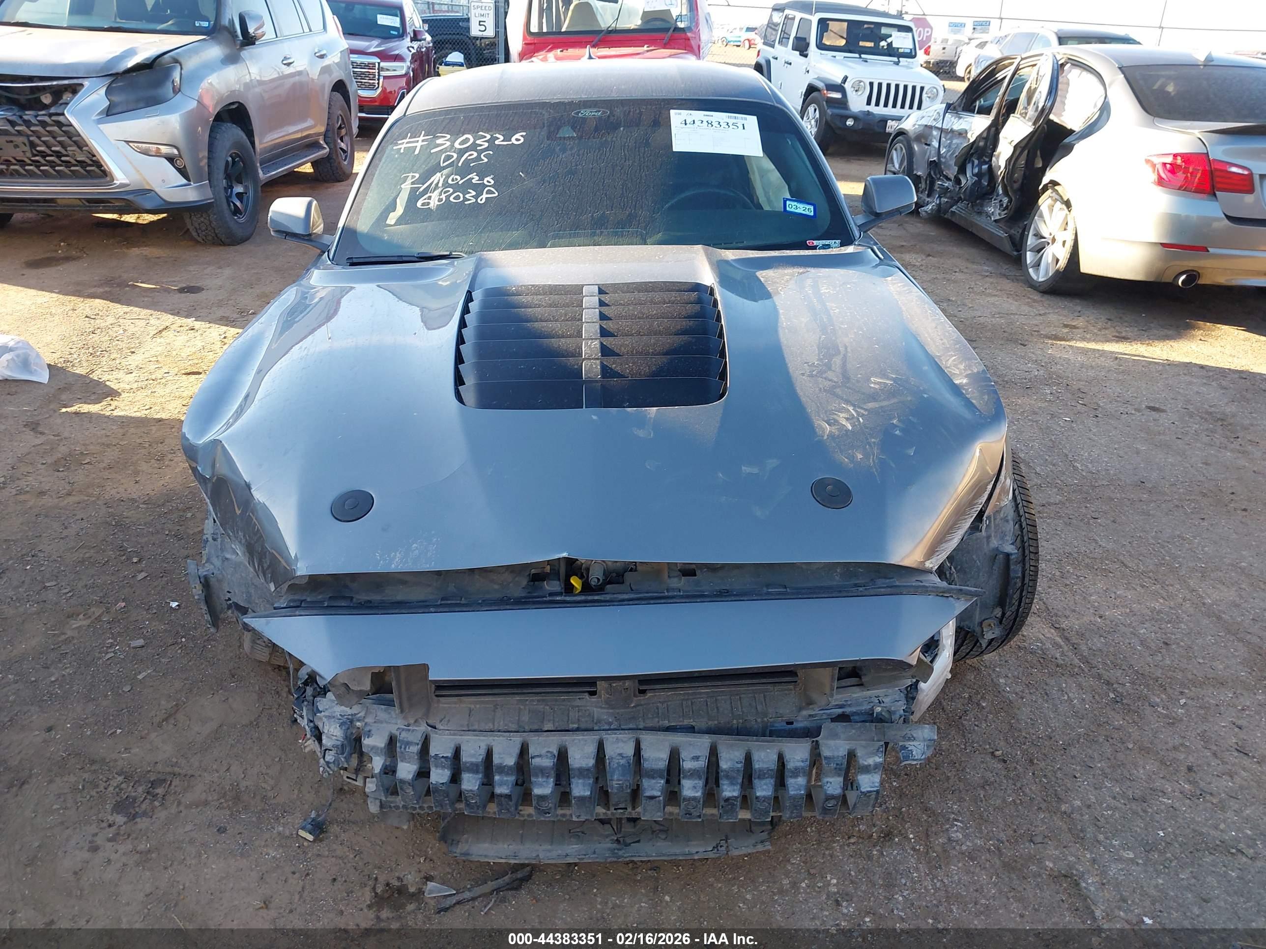 FORD MUSTANG image 6