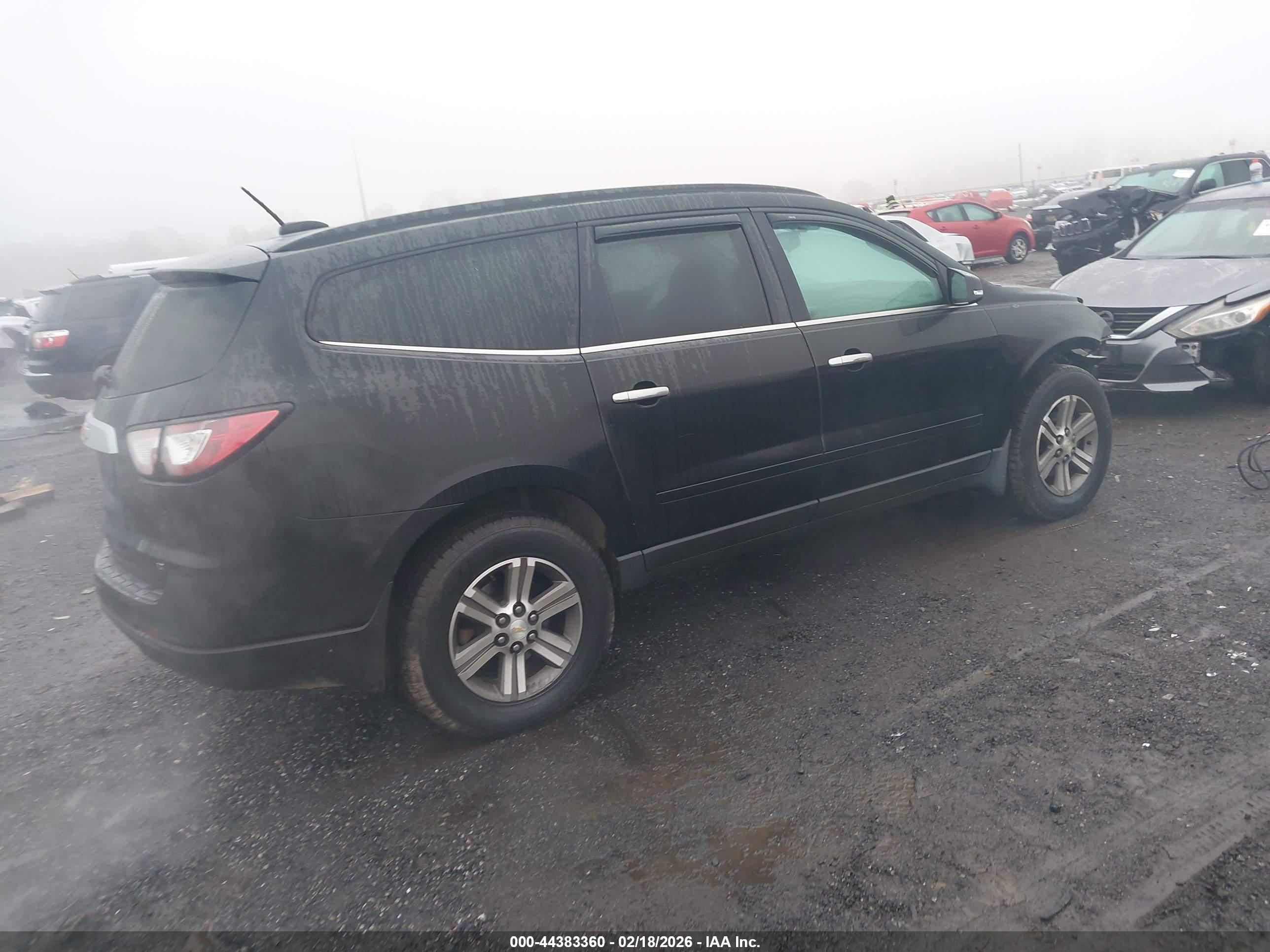 CHEVROLET TRAVERSE image 4