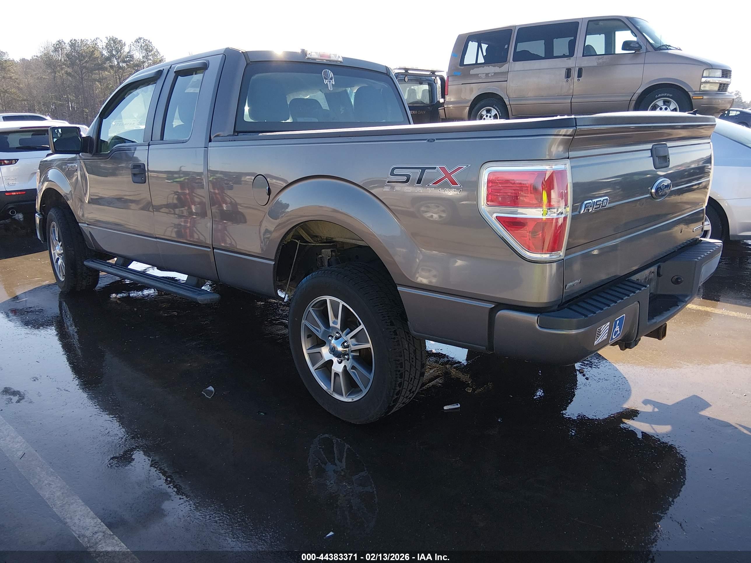 FORD F-150 image 3