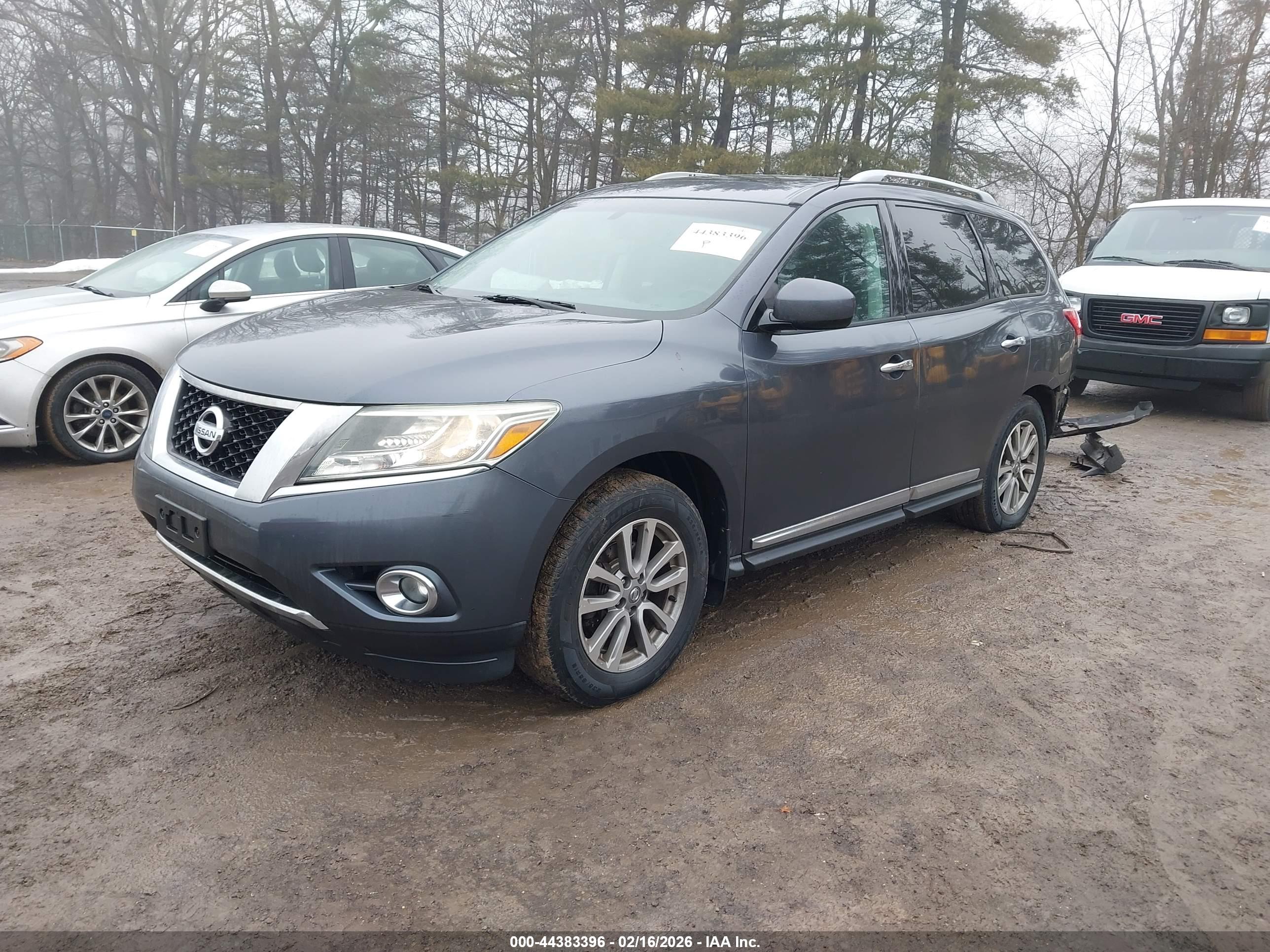 NISSAN PATHFINDER image 2