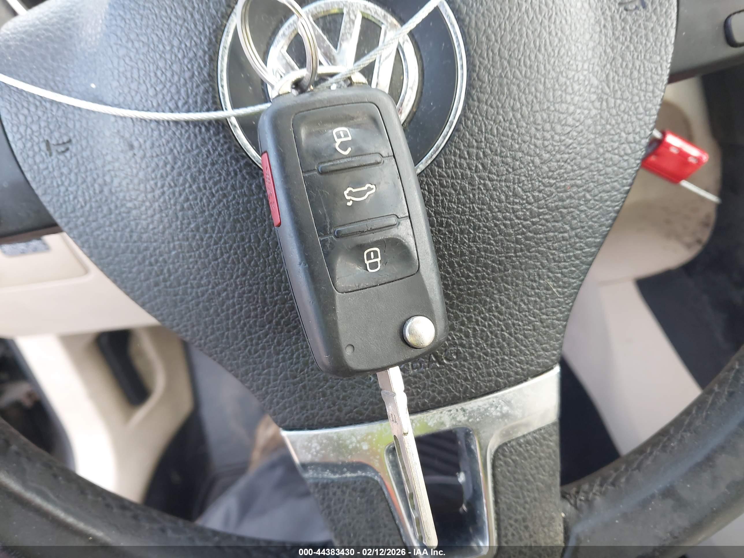 VOLKSWAGEN JETTA image 11