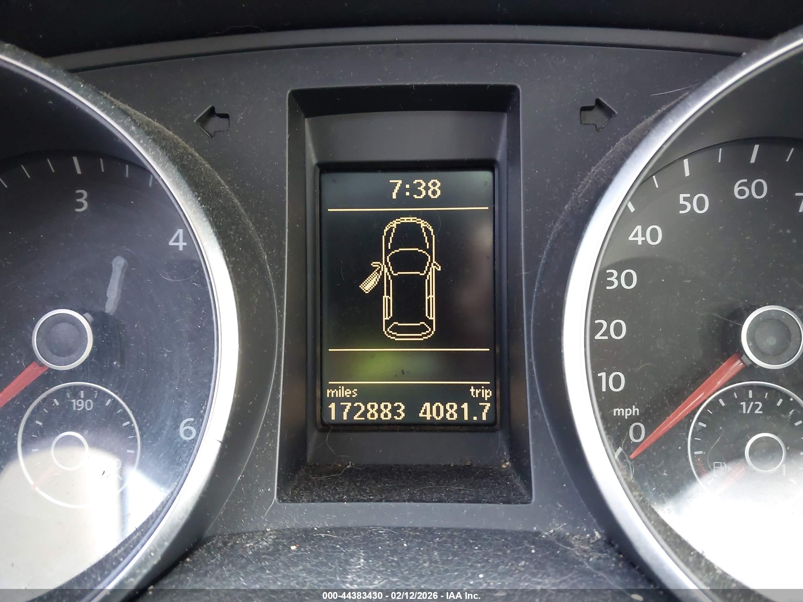 VOLKSWAGEN JETTA image 7