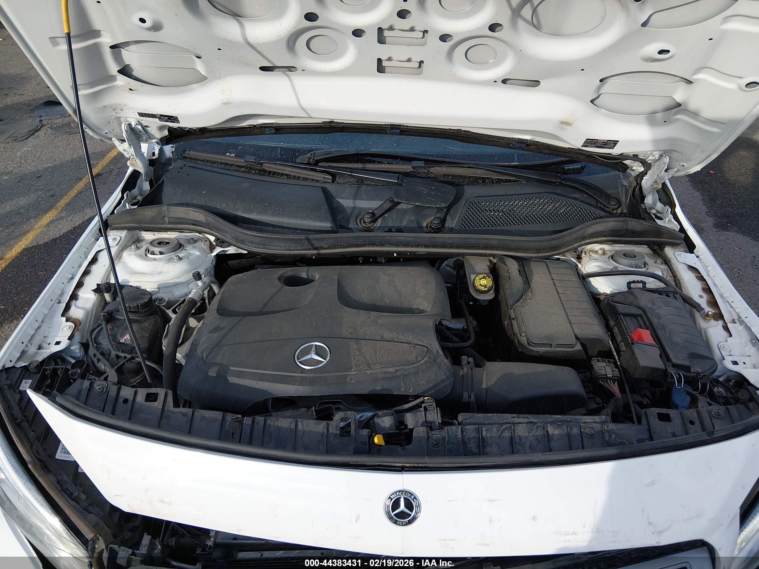 MERCEDES-BENZ GLA image 10