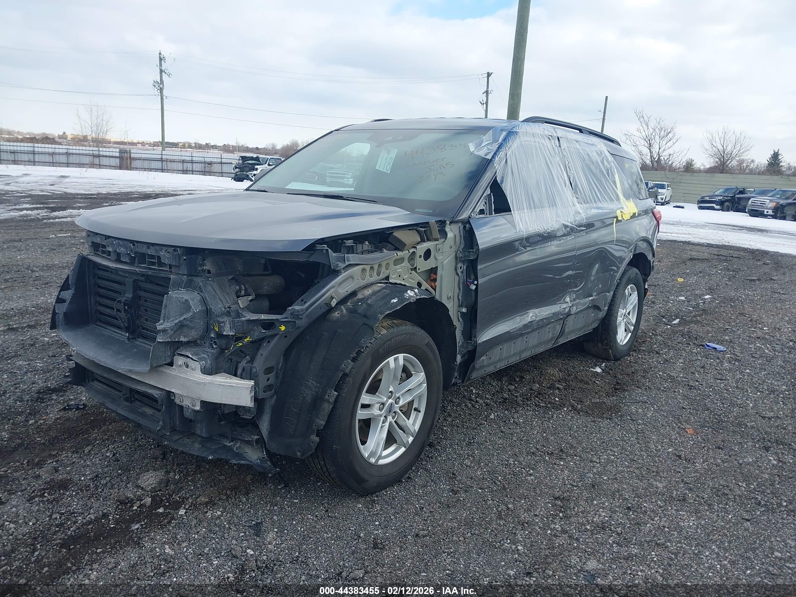 FORD EXPLORER image 2