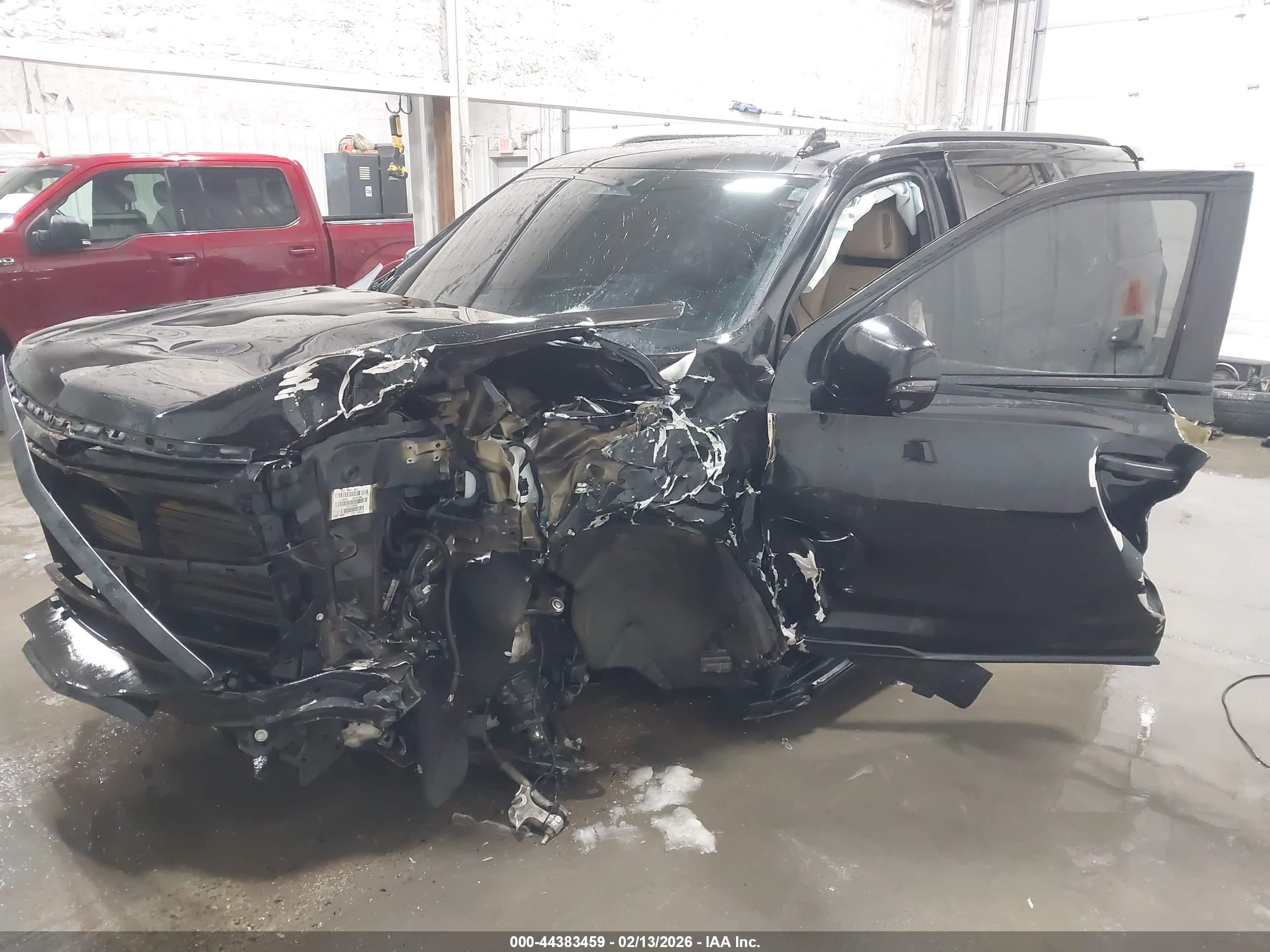 CADILLAC ESCALADE image 2