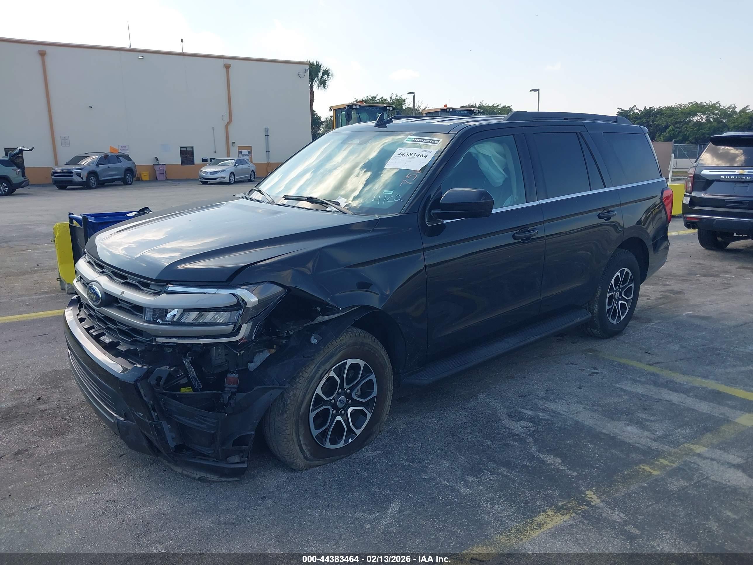 FORD EXPEDITION image 2