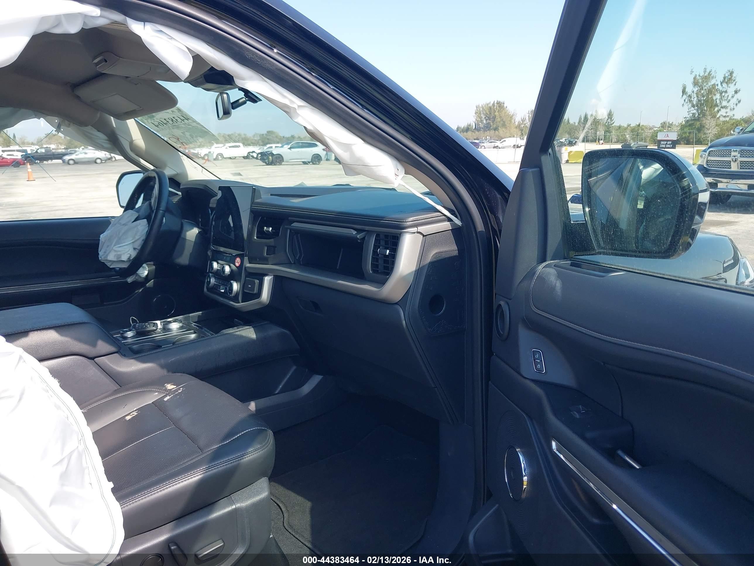 FORD EXPEDITION image 5