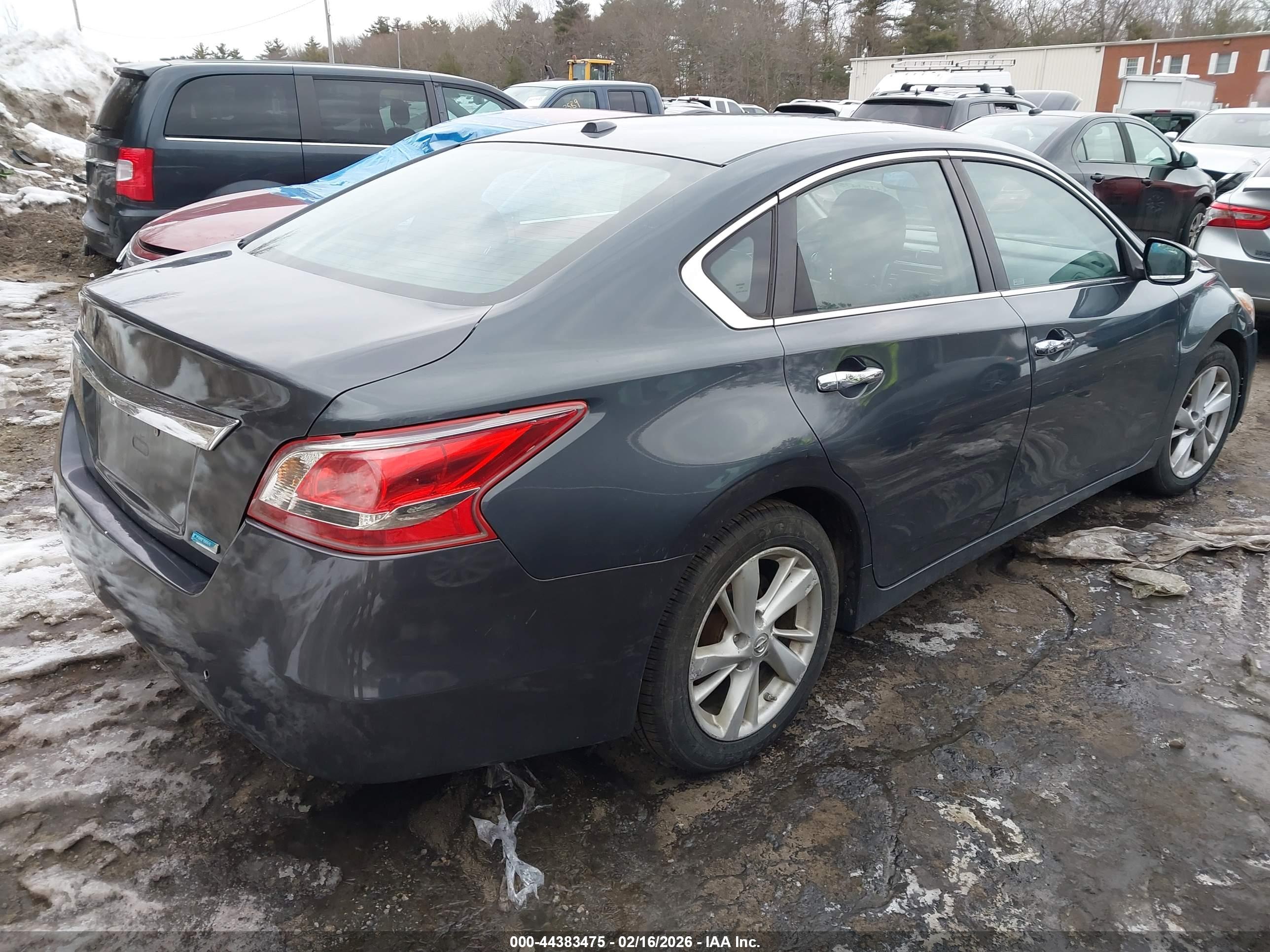 NISSAN ALTIMA image 4