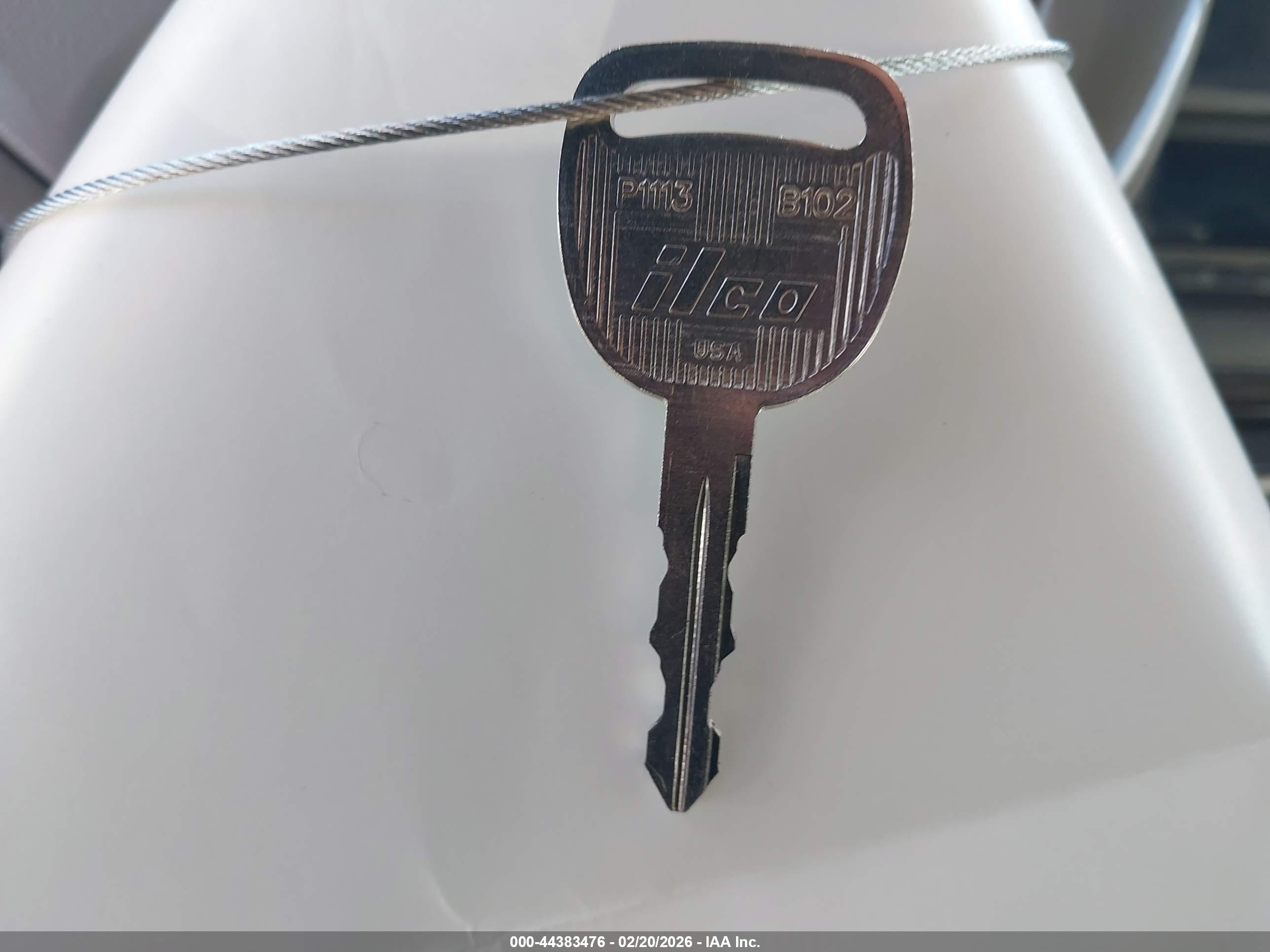 GMC YUKON image 11