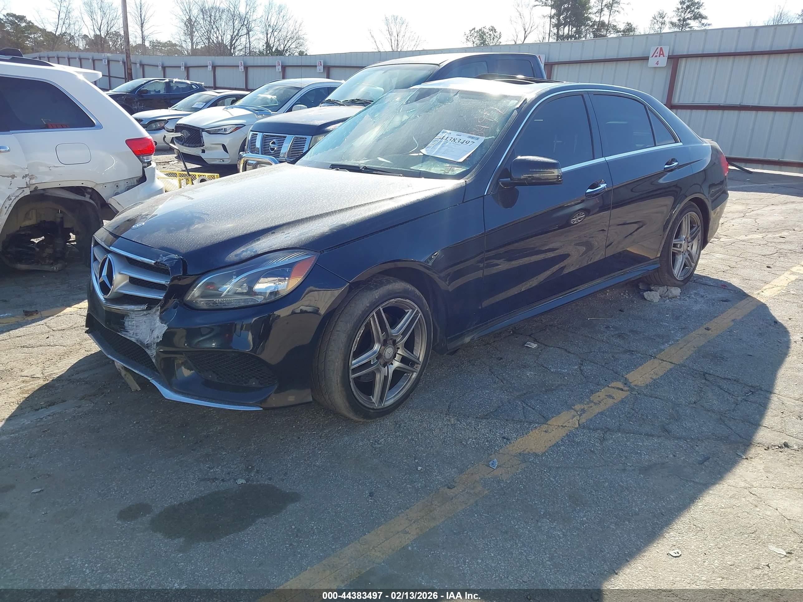 MERCEDES-BENZ E image 2