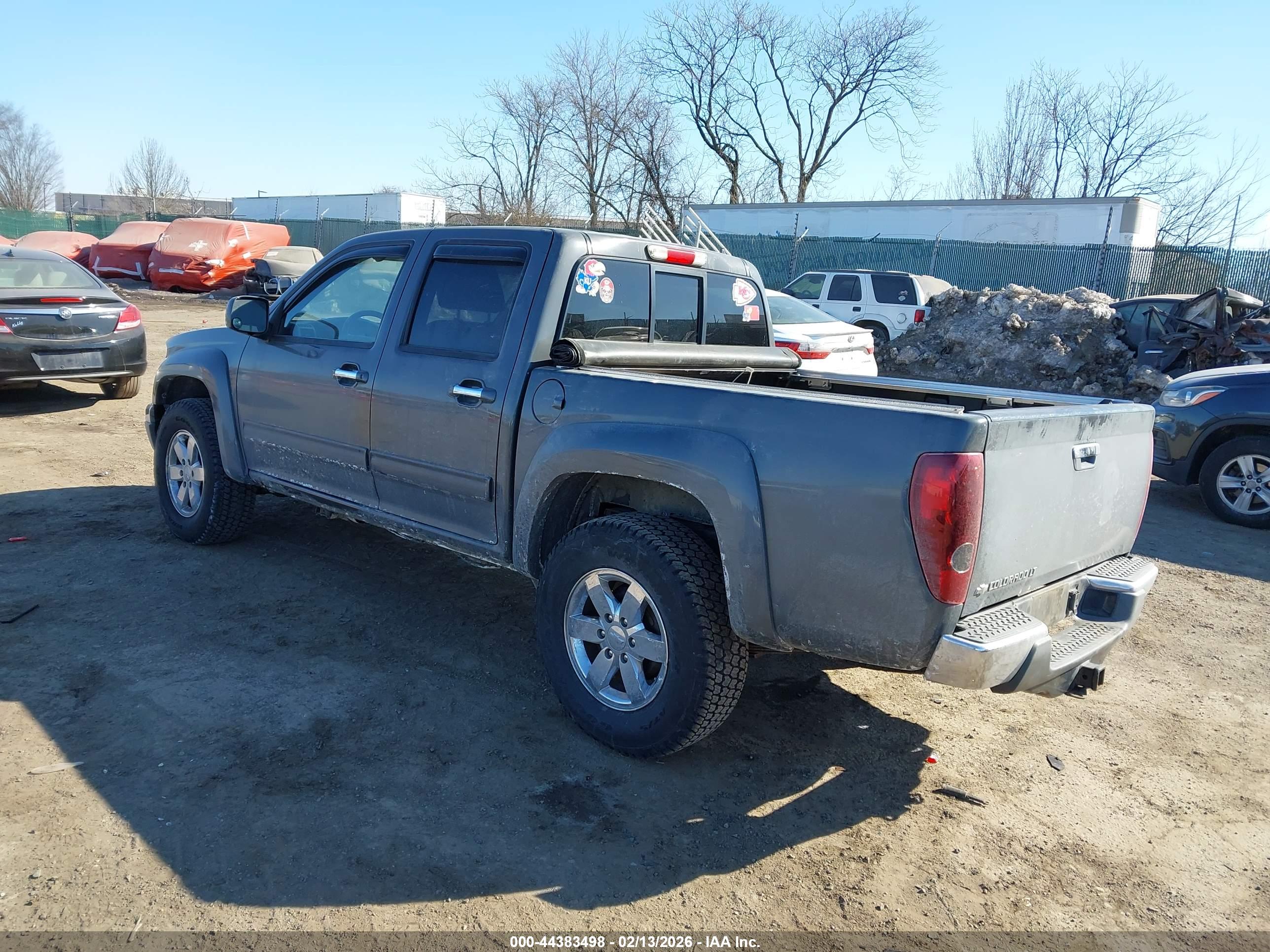 CHEVROLET COLORADO image 3