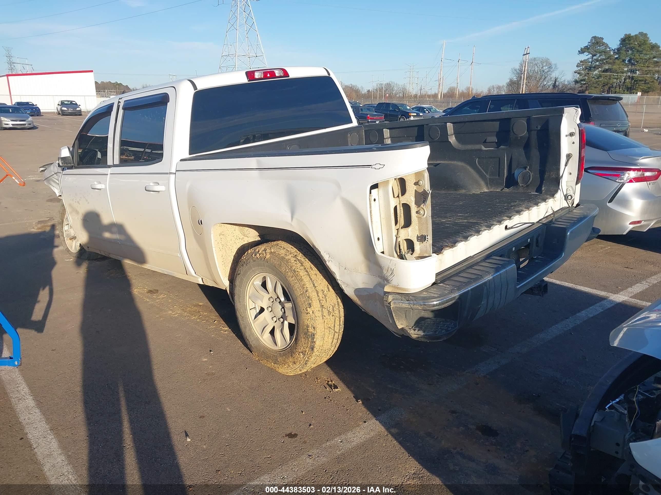 CHEVROLET SILVERADO image 3