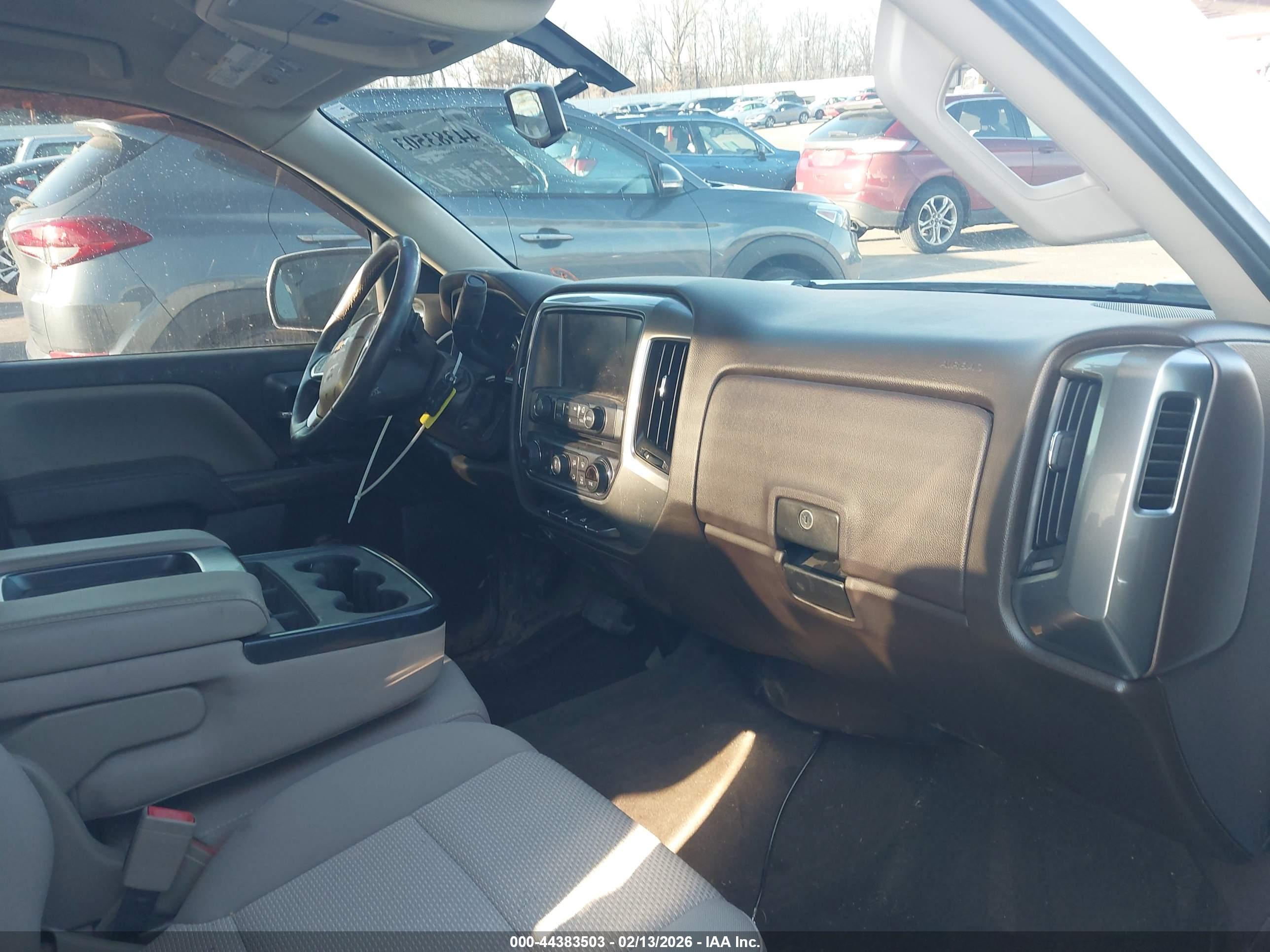 CHEVROLET SILVERADO image 5
