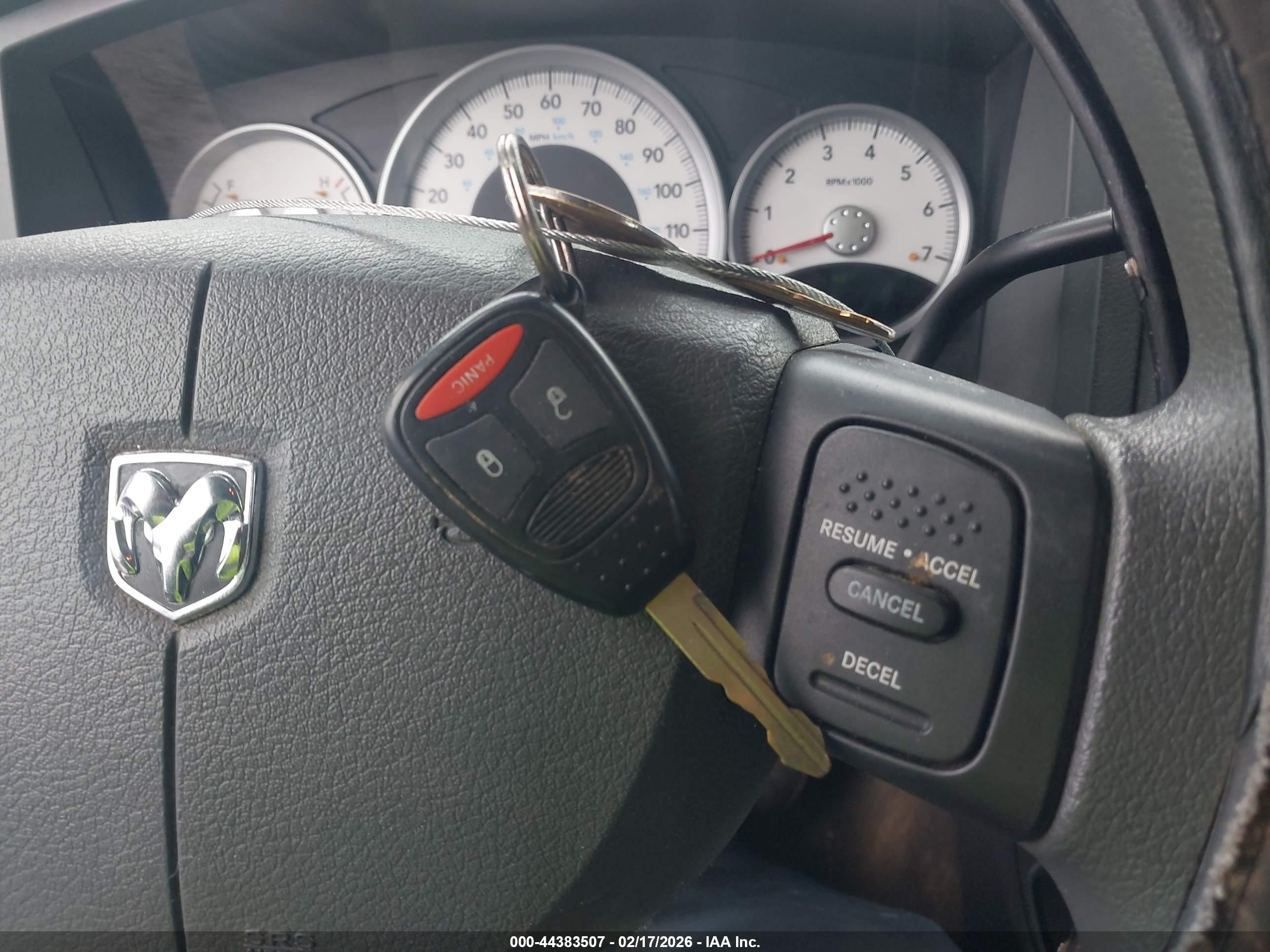 DODGE DAKOTA image 11