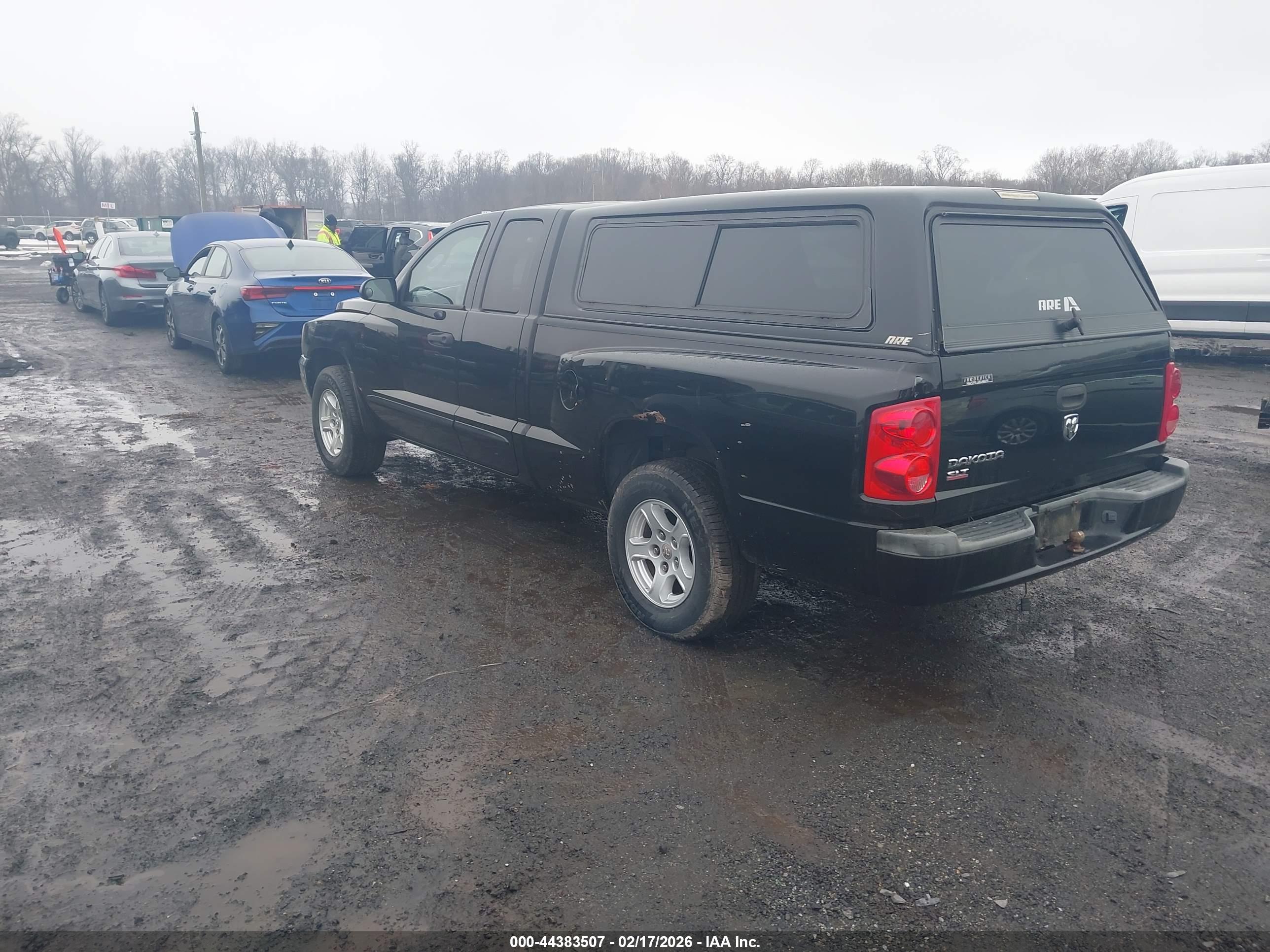 DODGE DAKOTA image 3