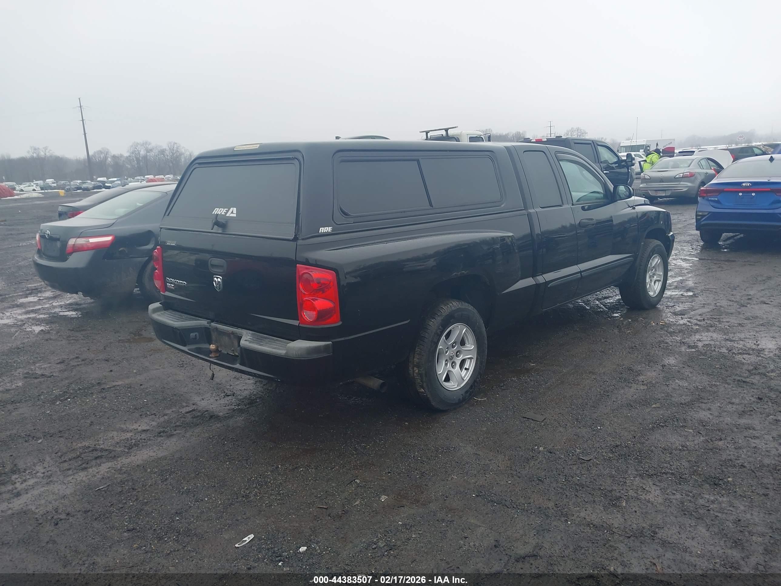 DODGE DAKOTA image 4
